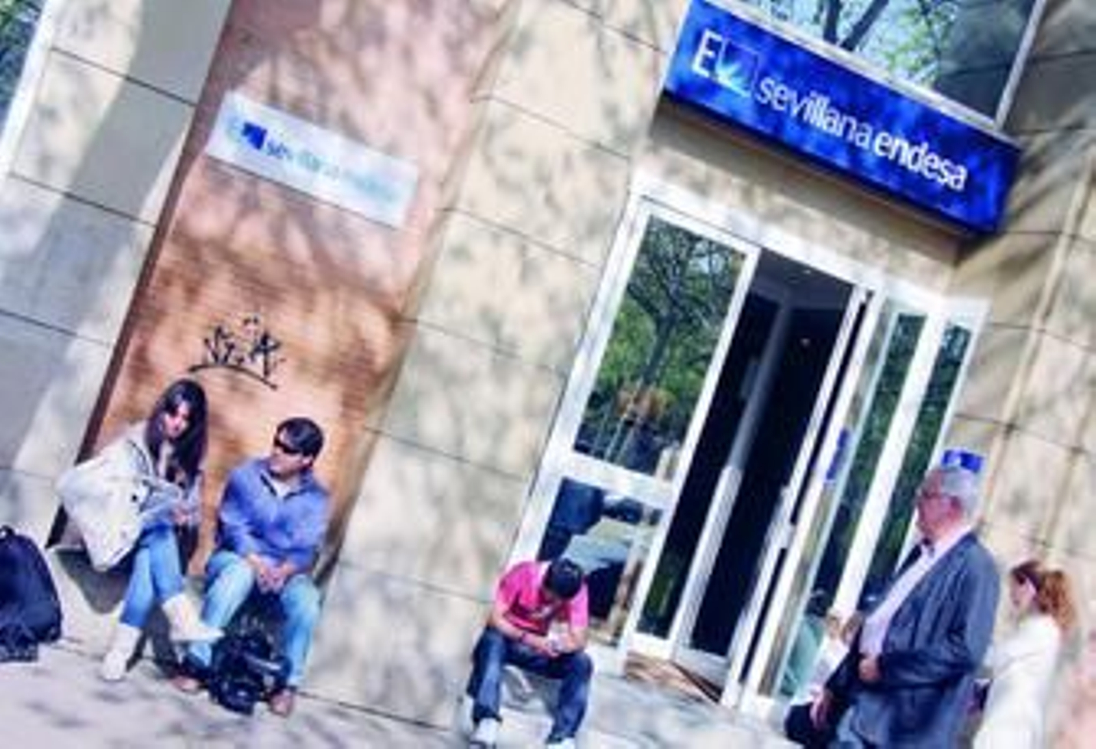 Fachada de la oficina comercial de Sevillana-Endesa en la capital andaluza.