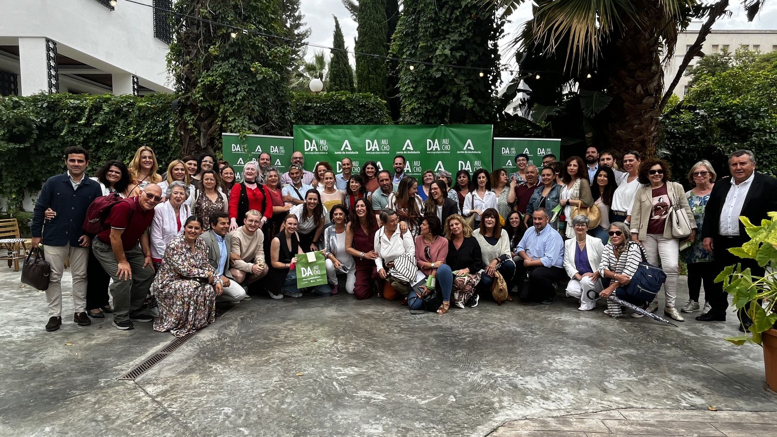 Miembros y familias de la Asociación Alcores