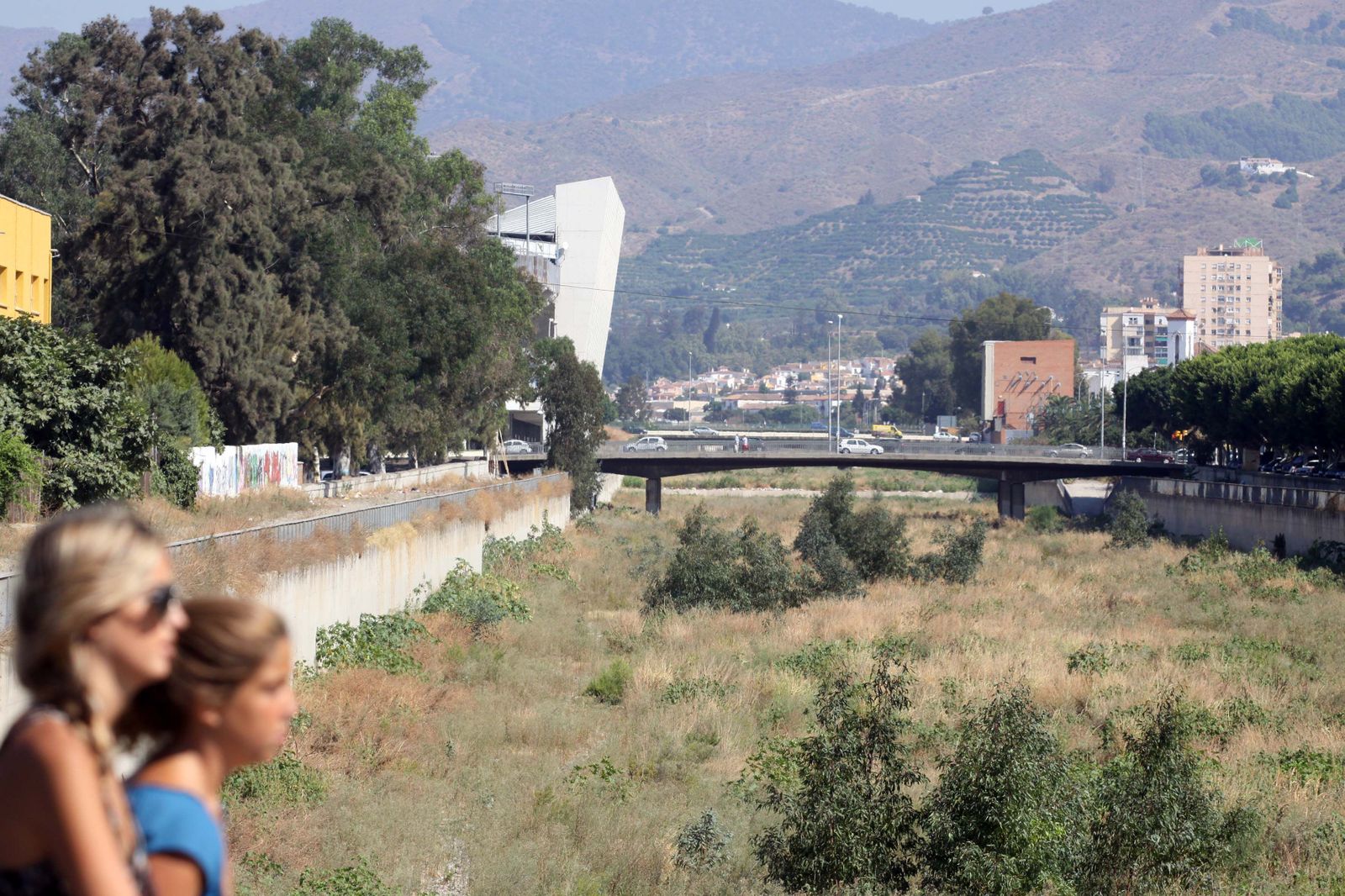 Ahora podremos pasear por la orilla del río, o del no-río.