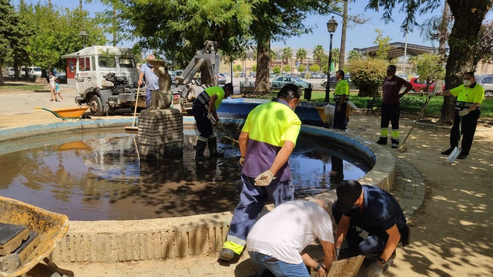 Limpieza de fuentes y estanques en Puerto Real