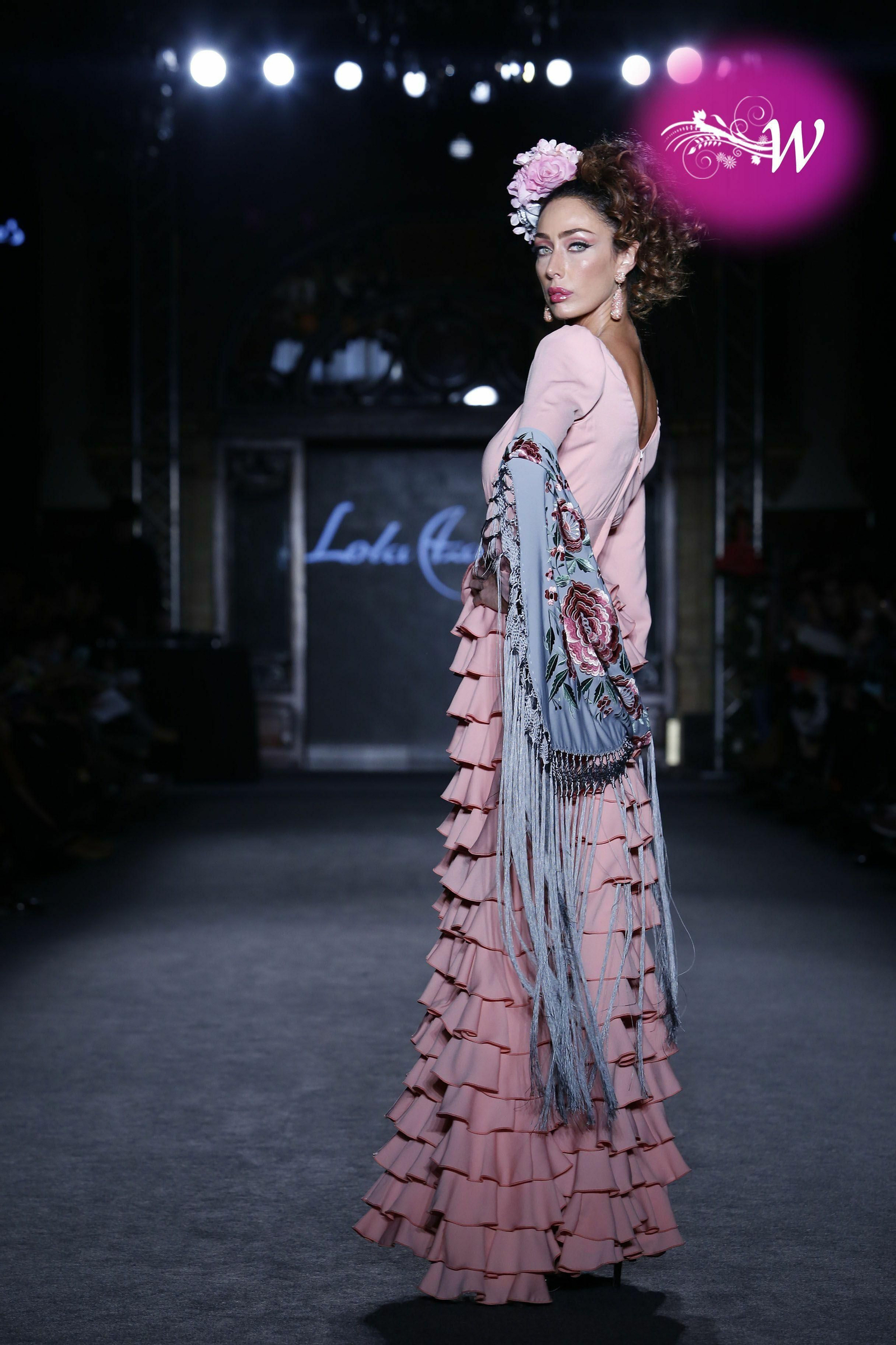 Lola Azahares en We Love Flamenco 2020, todas las fotos del desfile