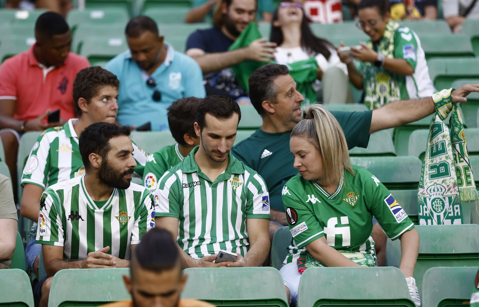 Búscate en las fotos del partido Betis-Villarreal