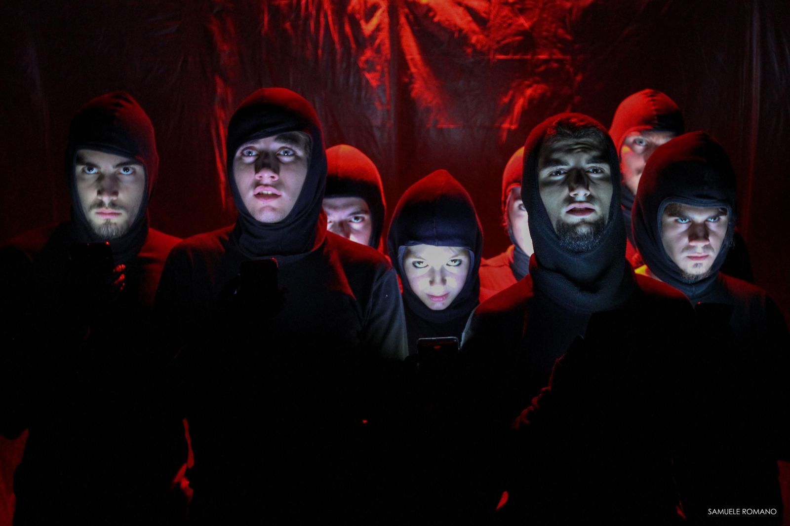 La Piccola Compagina Impertinente con su 'I don't care'.