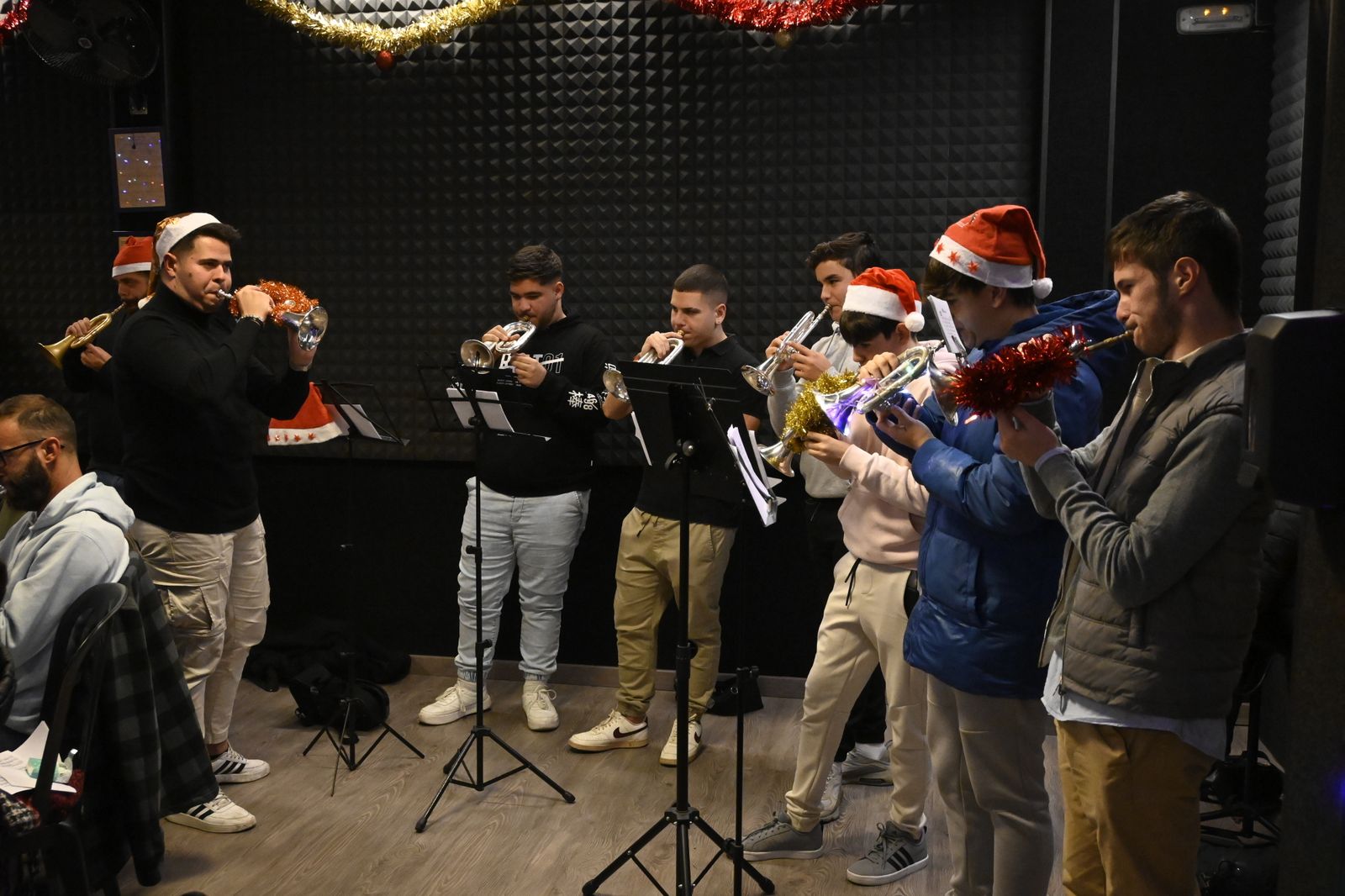 Ensayo preparatorio de la AM Santa Cruz para la cabalgata de Reyes Magos, en Imágenes