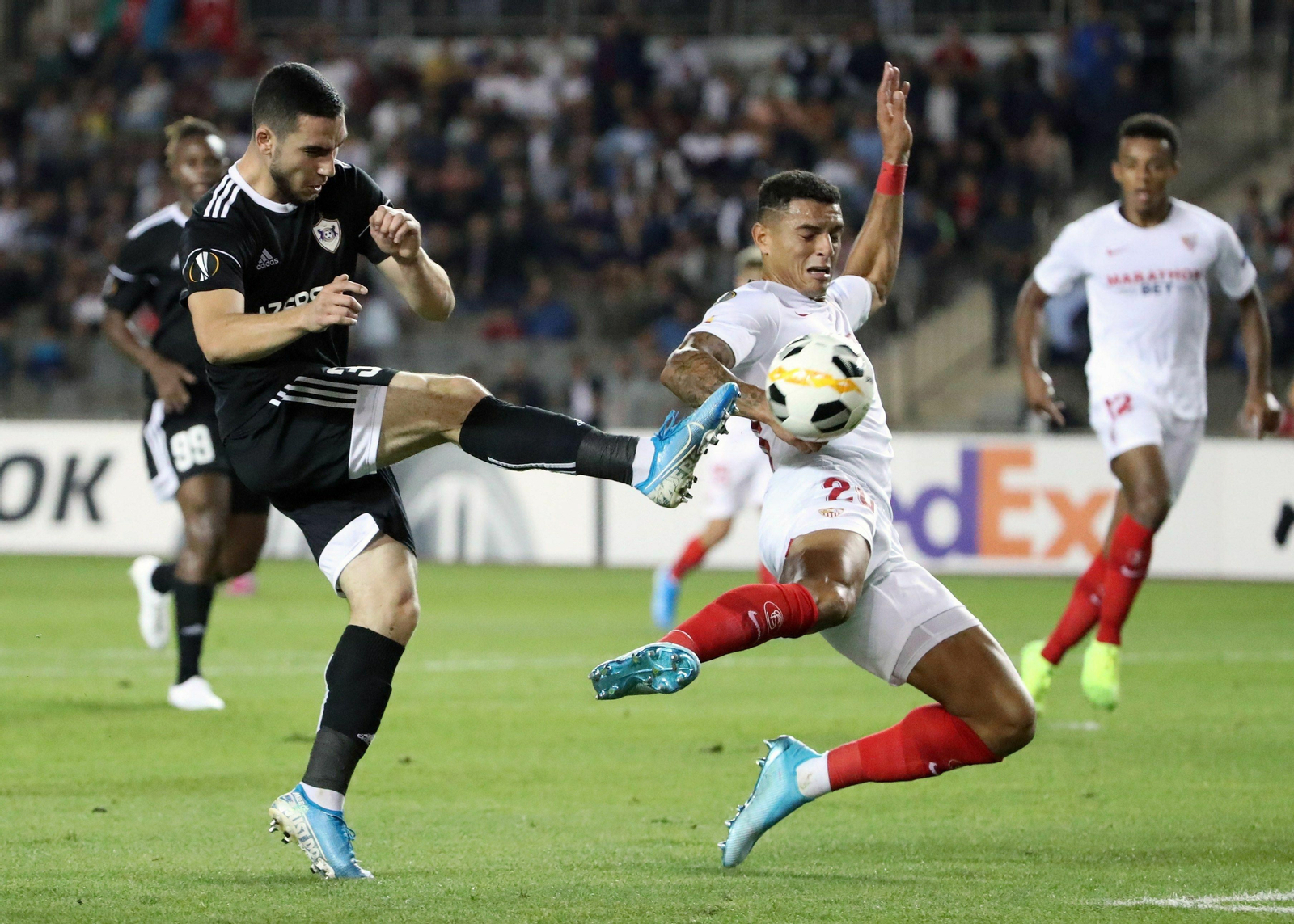 El Qarabag-Sevilla, en imágenes