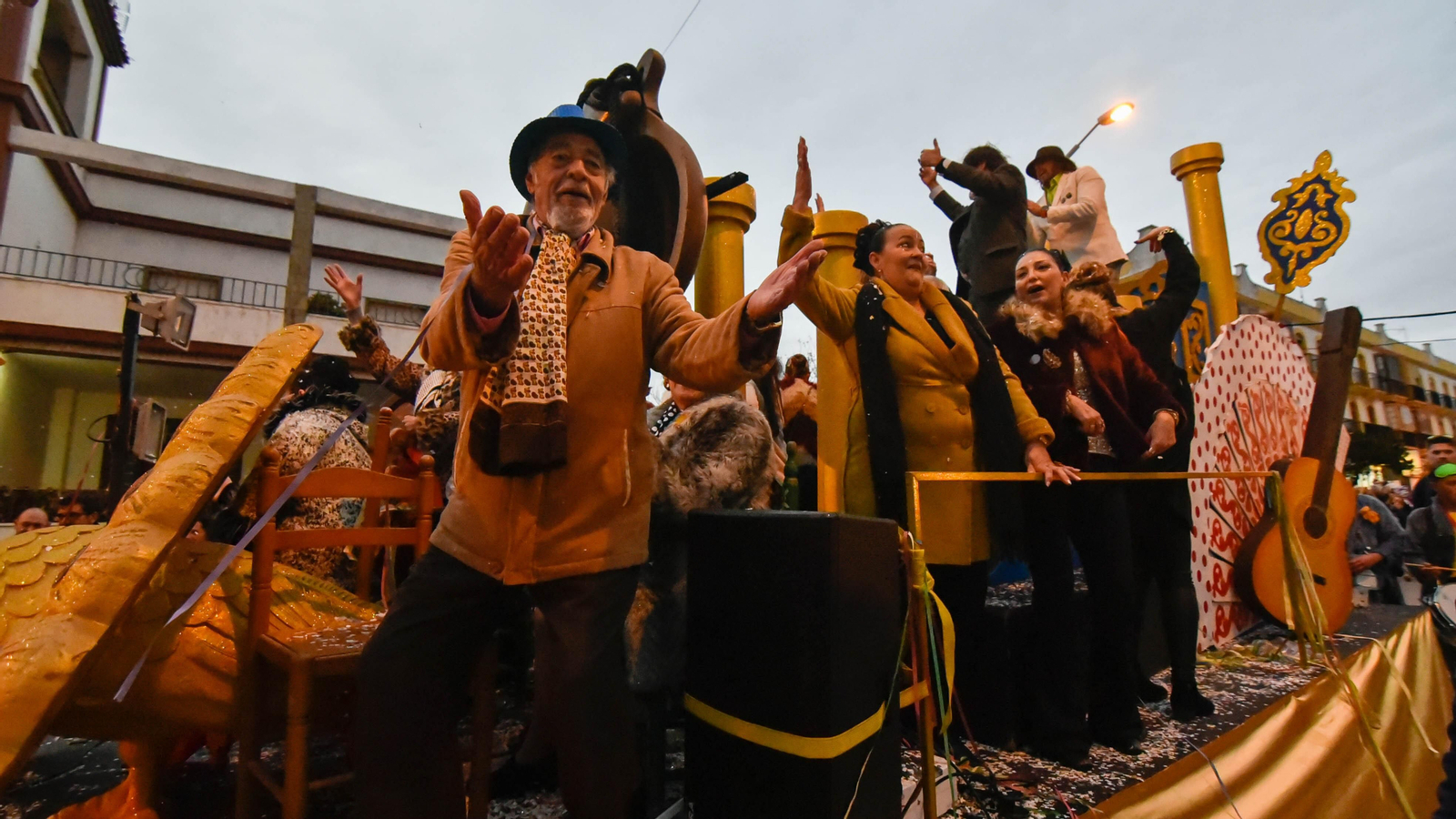 Fotos del pasacalles de Carnaval en Tarifa
