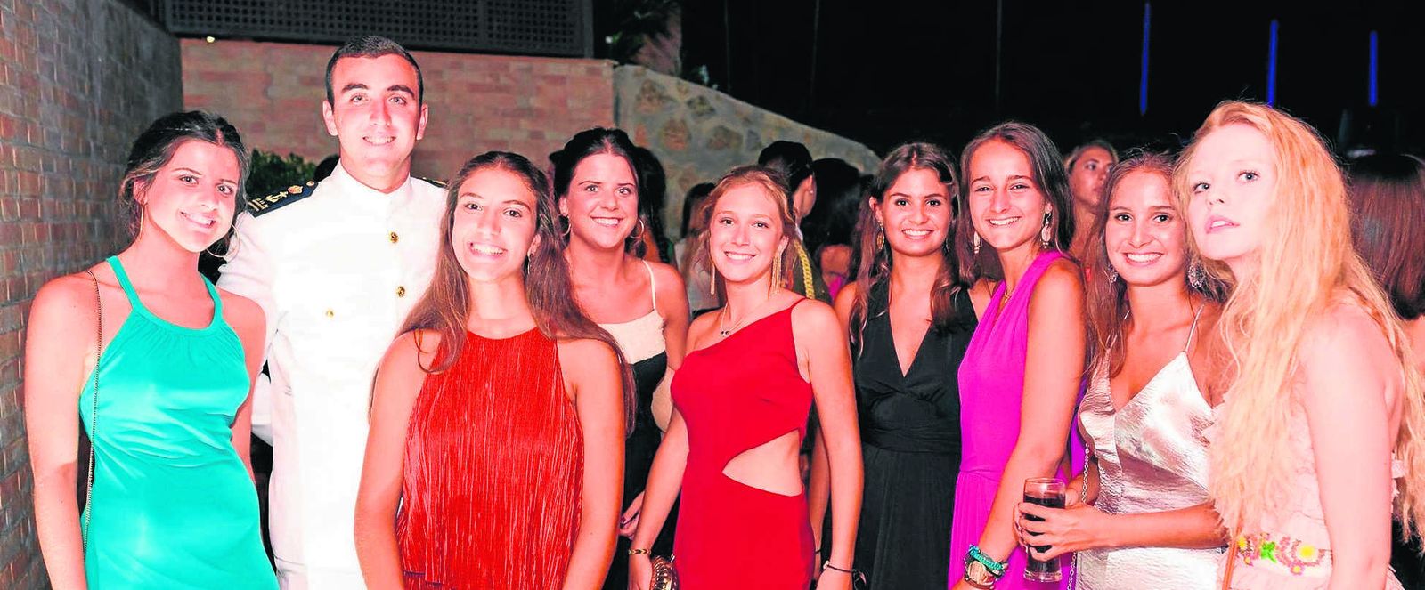 María Fontán, Carlos y María Núñez, Paloma Fontán, Inés Benítez de la Calle, María Soler, María del Cuvillo, Ana Soler y Michelle Michelen.