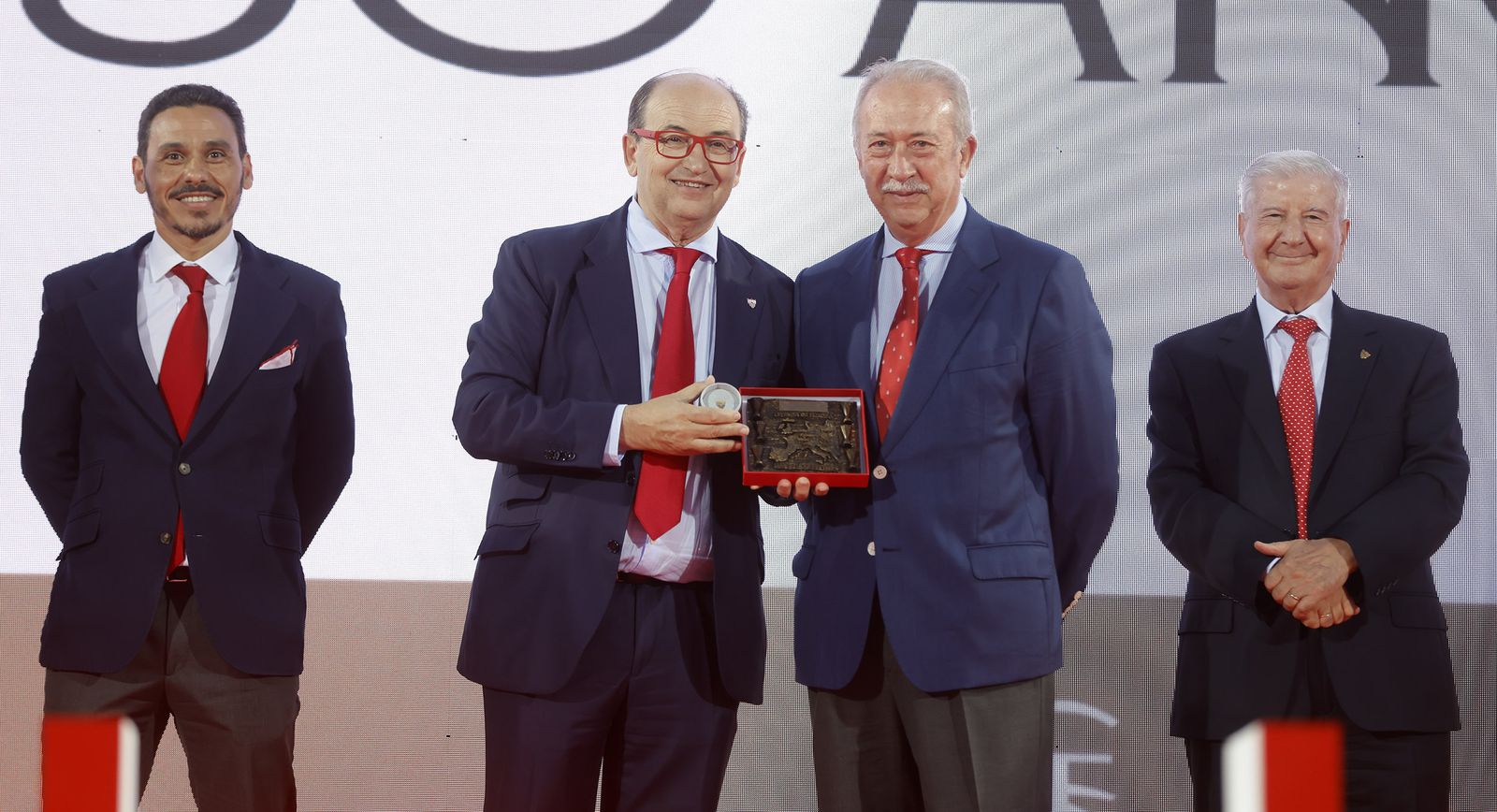 El acto 'Fieles de Nervión', en imágenes