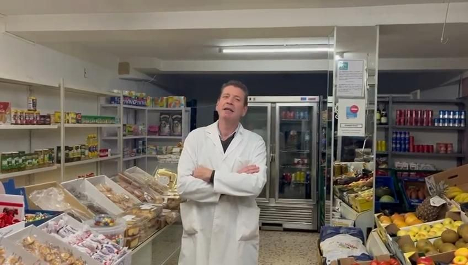 José Félix Risquez, propietario de Comestibles Risquez, en Santa Rosa