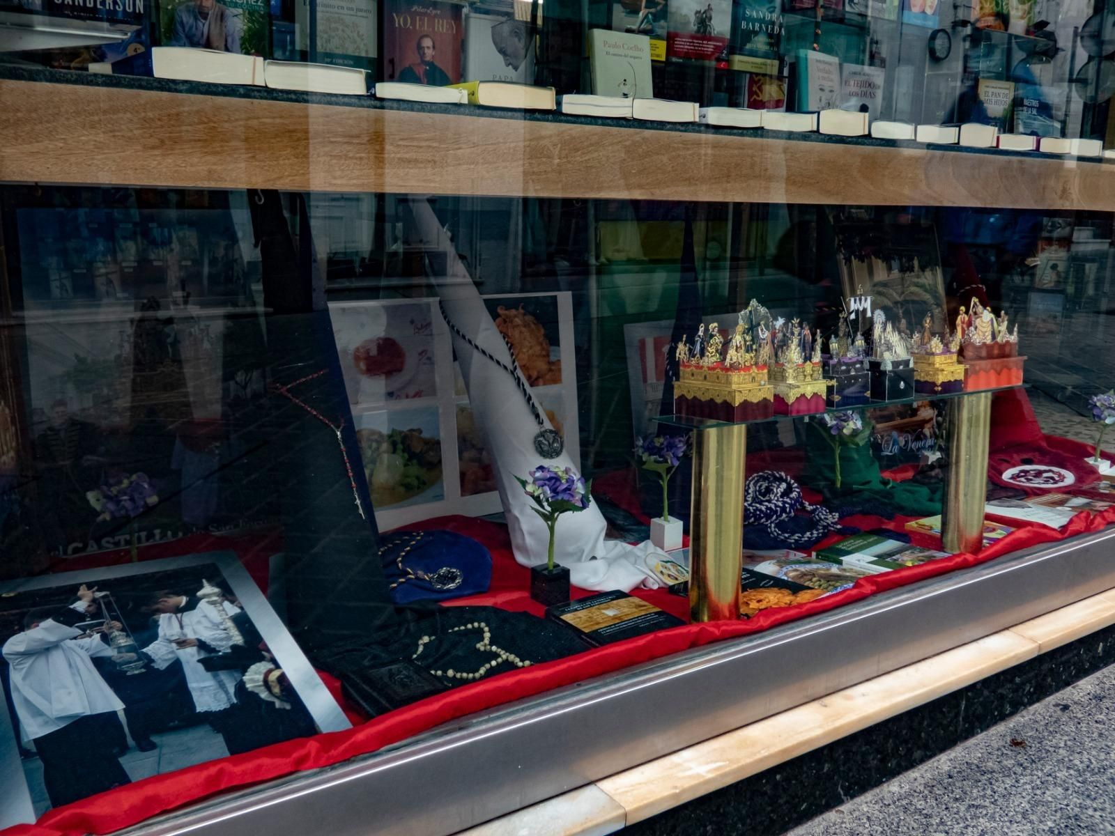 Escaparate de Bozano en San Fernando.