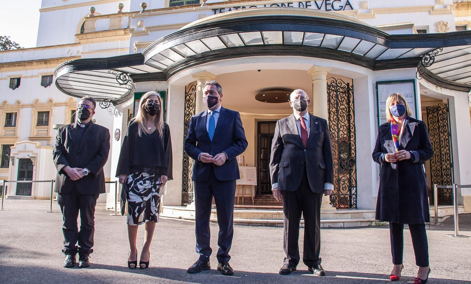 Presentada "Cuaresma en Sevilla"  en el Teatro Lope de Vega