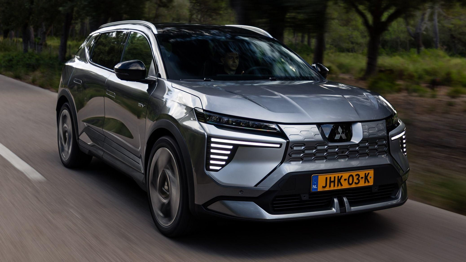 Mitsubishi inicia la comercialización del nuevo Eclipse Cross eléctrico desde 32.050 euros Mitsubishi inicia la comercialización del nuevo Eclipse Cross eléctrico desde 32.050 euros