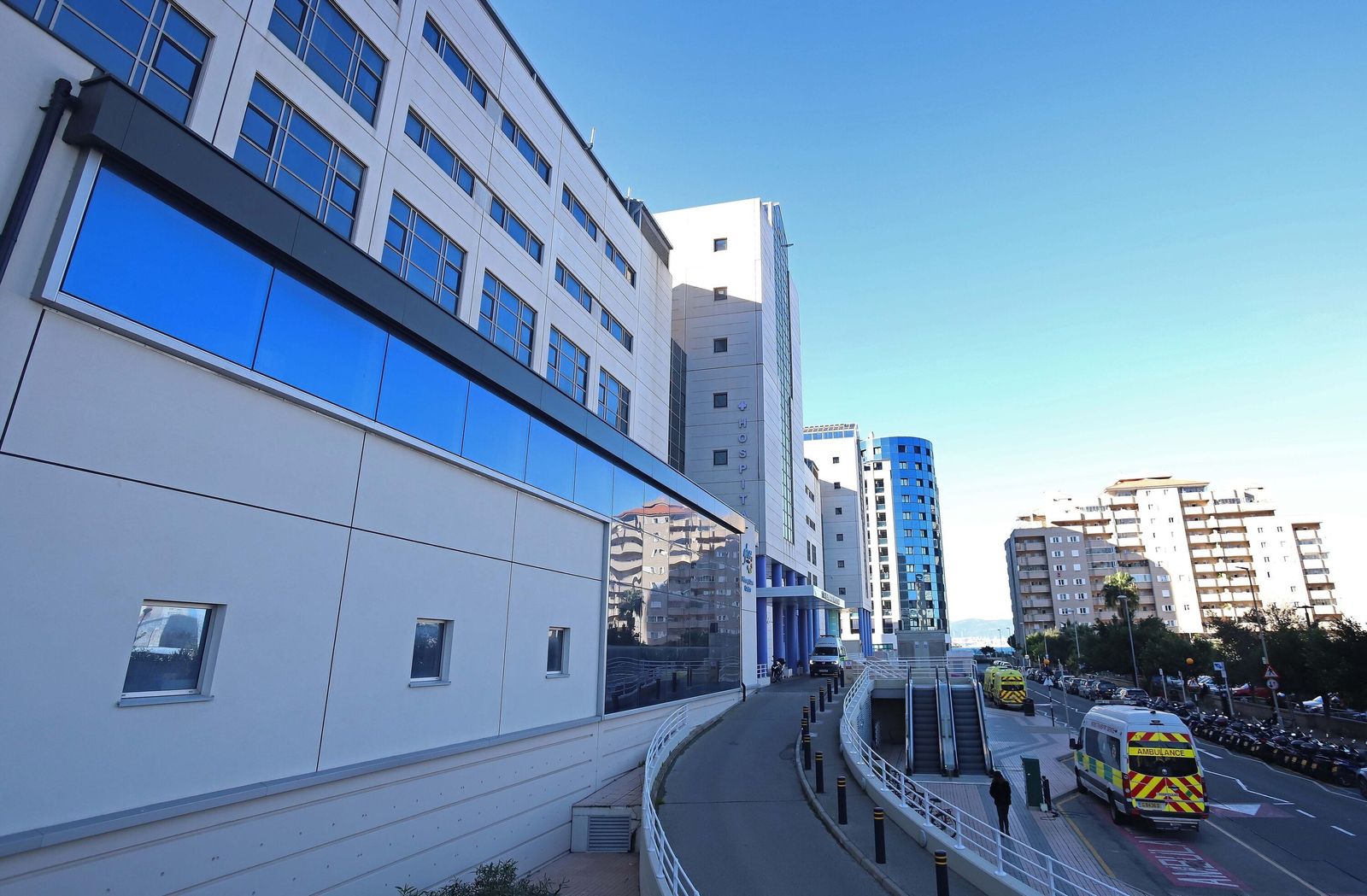 Acceso al Hospital  de San Bernardo, en Gibraltar.