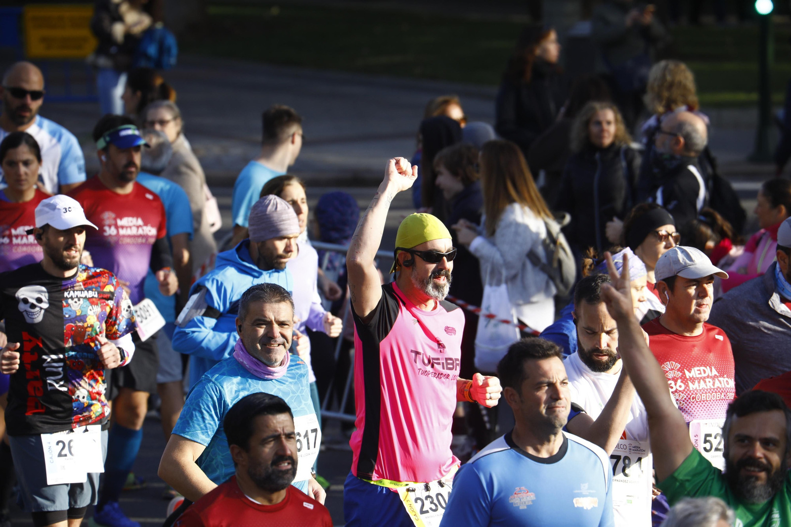 Las imágenes de la salida de la 36 Media Maratón de Córdoba