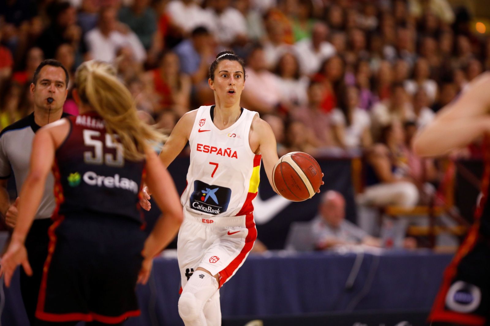 Las mejores fotos de la victoria de la selección española femenina de baloncesto ante Bélgica, en Córdoba