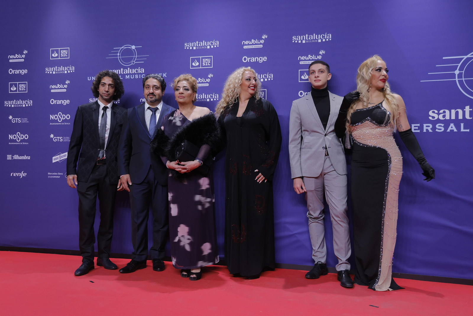 Famosos y artistas en la alfombra roja de la gala del flamenco en los 'Santalucía Universal Music Week'