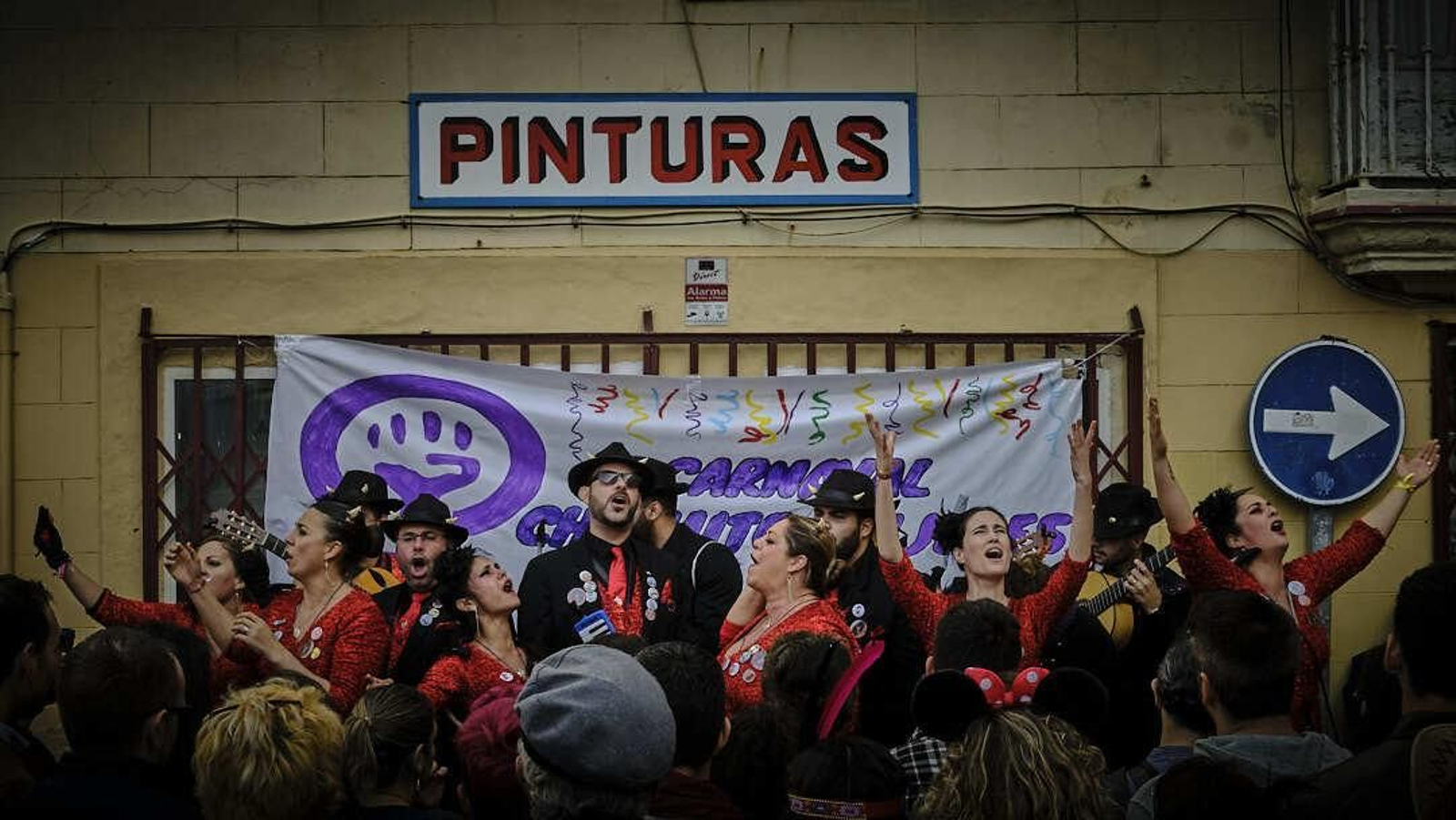 Carnaval femenino en la calle Libertad.