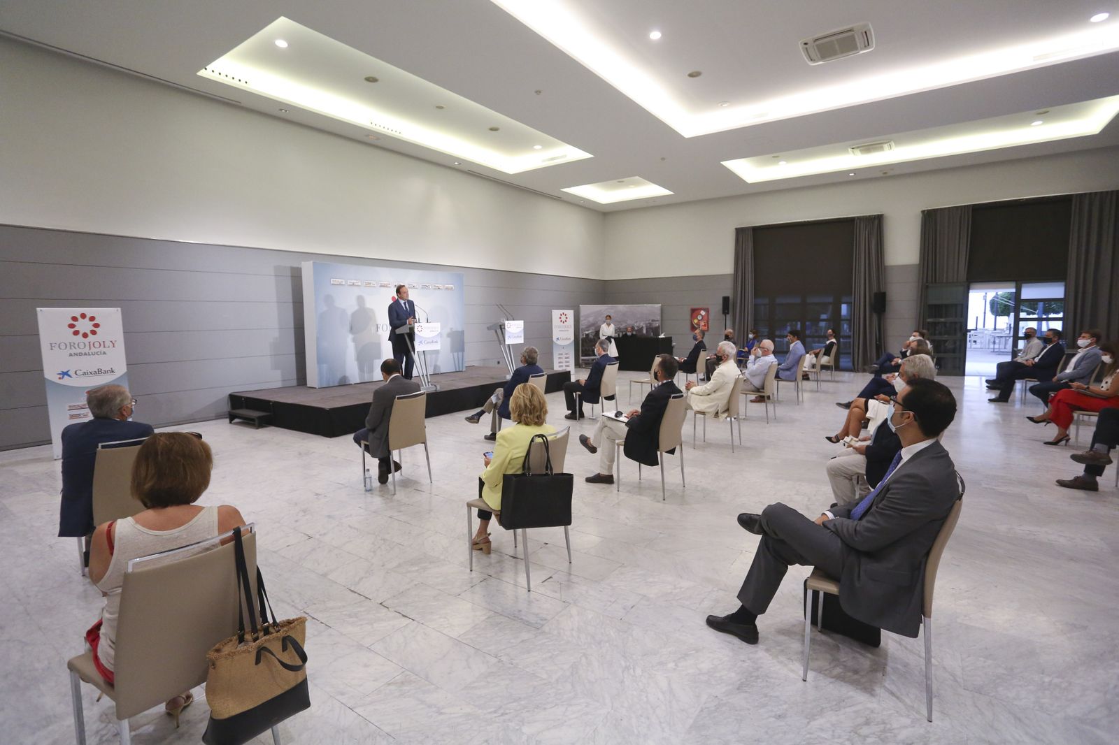 Fotos del Foro Joly con el economista José Carlos Díez