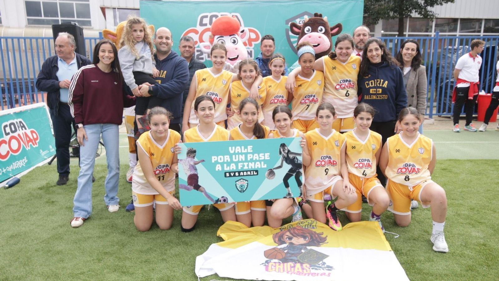 C.B. Coria, ganadoras de baloncesto femenino de la 12ª Copa COVAP en San Juan de Aznalfarache