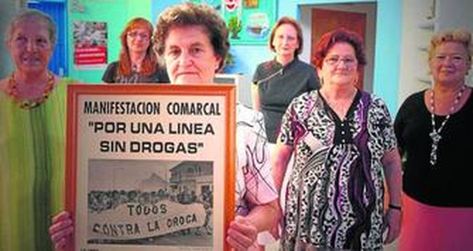 De izquierda a derecha, Isabel Rodríguez, Soledad Martín, María García, Pepi Cordero y detrás, Marisol Lucuix, responsable actual de Despierta, y Conchi Álvarez.