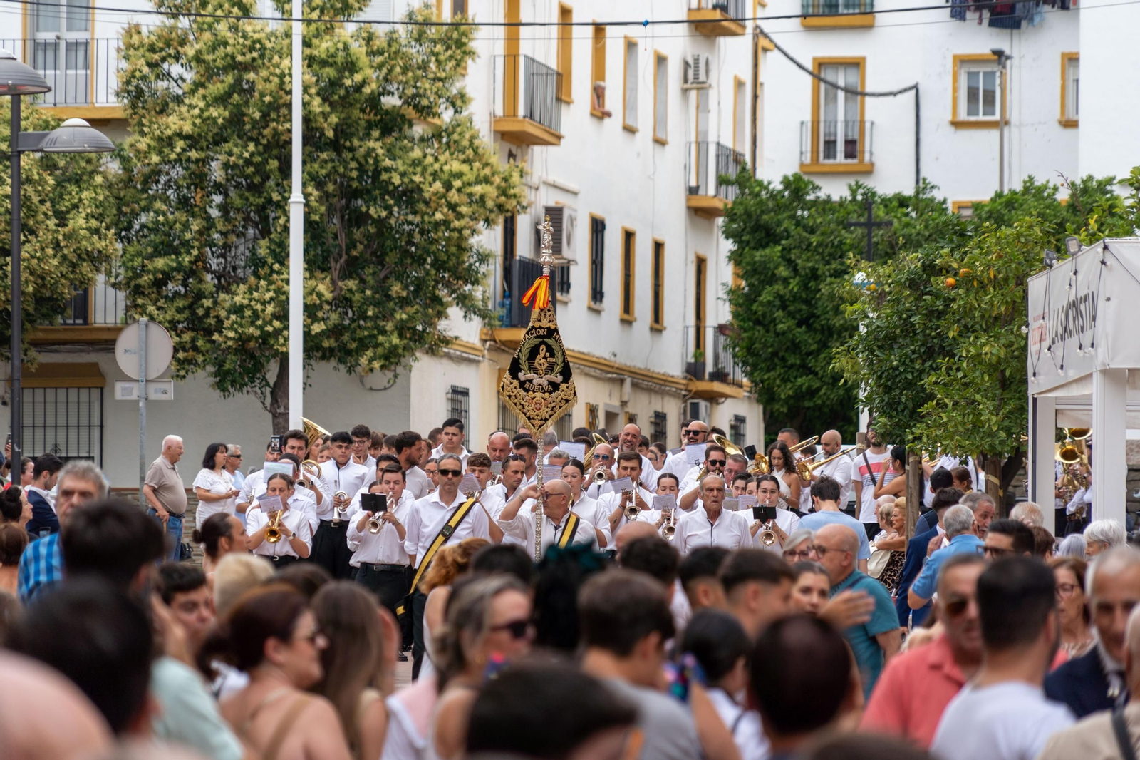 Imágenes del traslado del Cristo del Amor a la Concepción
