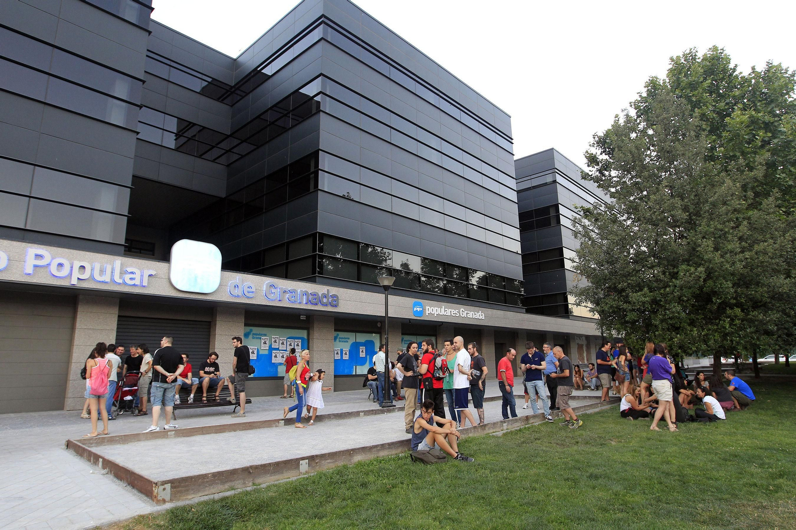 Andrés Segovia 53, la historia de la incómoda sede del PP de Granada