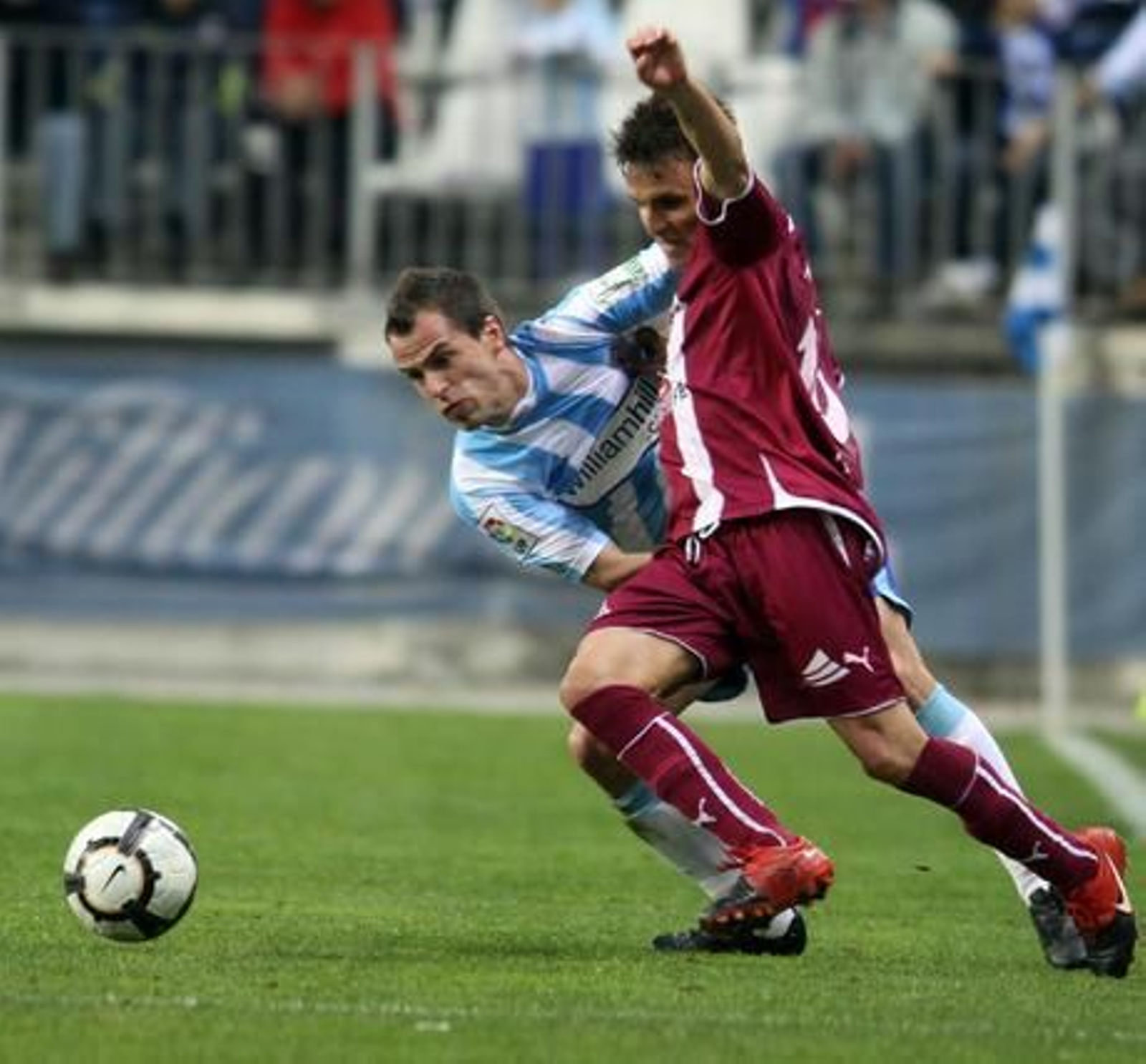 El Málaga empata en casa ante el Tenerife. / Migue Fernández
