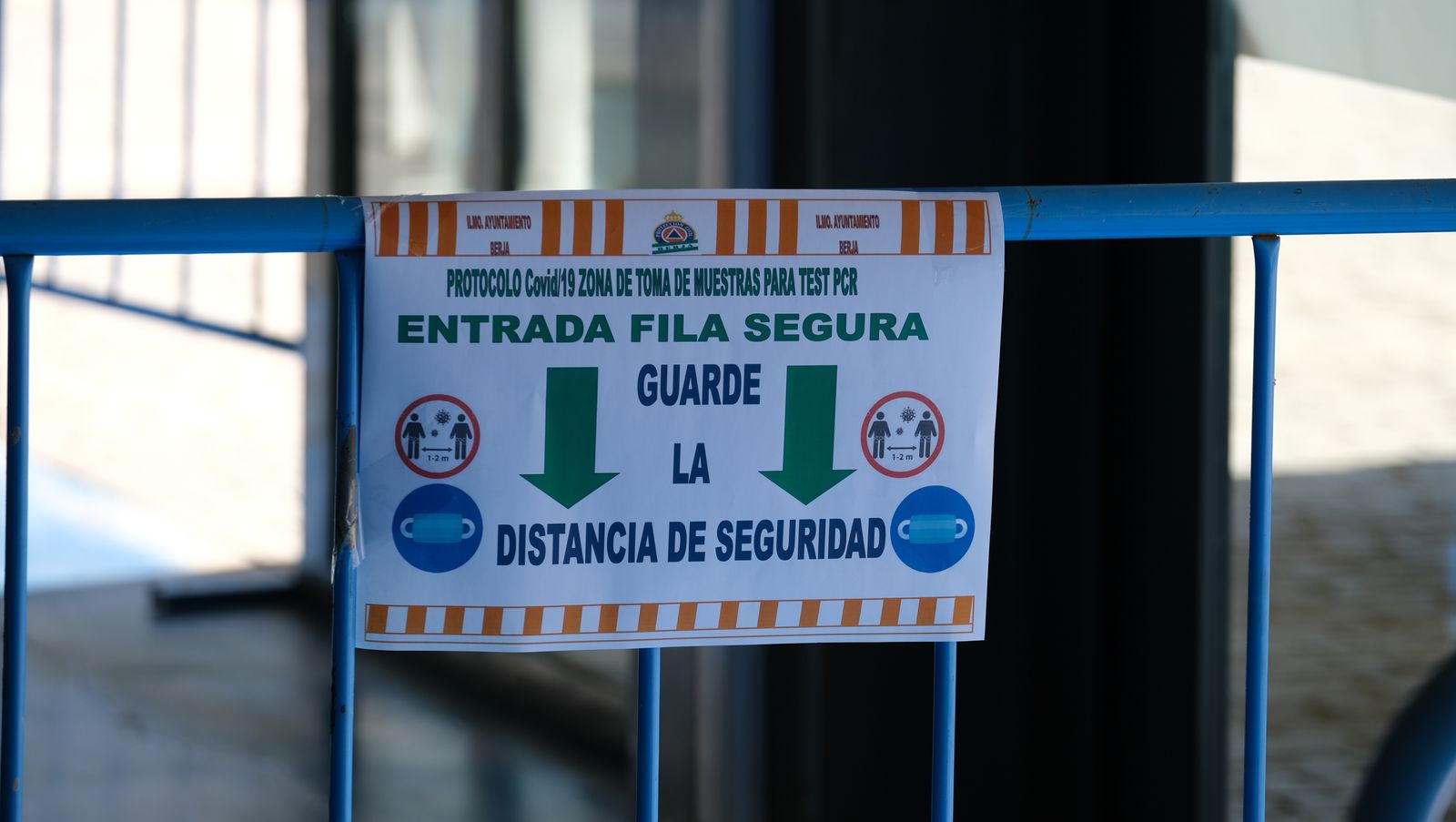 Fotogalería cribado test antígenos COVID-19 en Berja. Almería