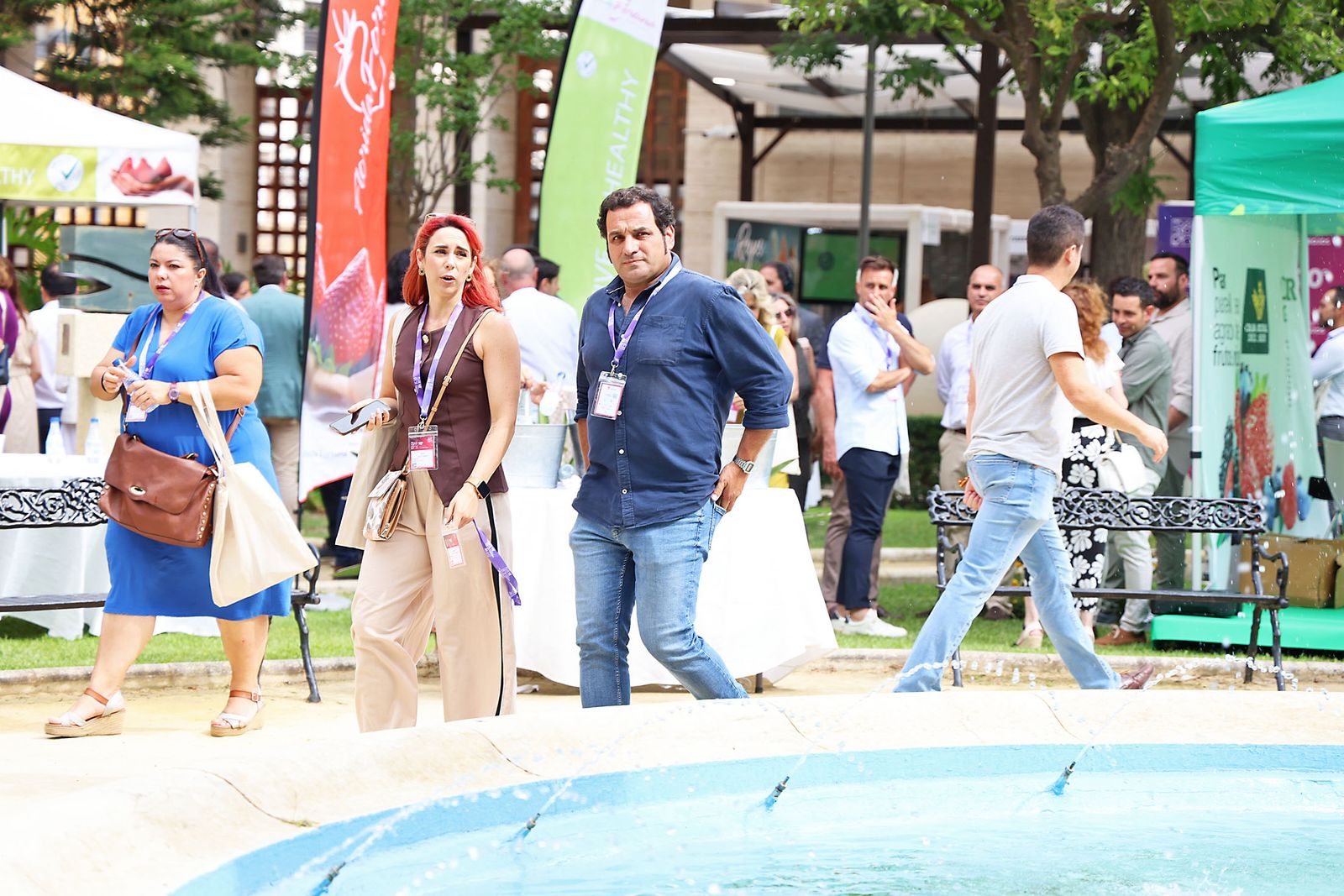 Imágenes del ambiente en el X Congreso de Frutos Rojos de Huelva