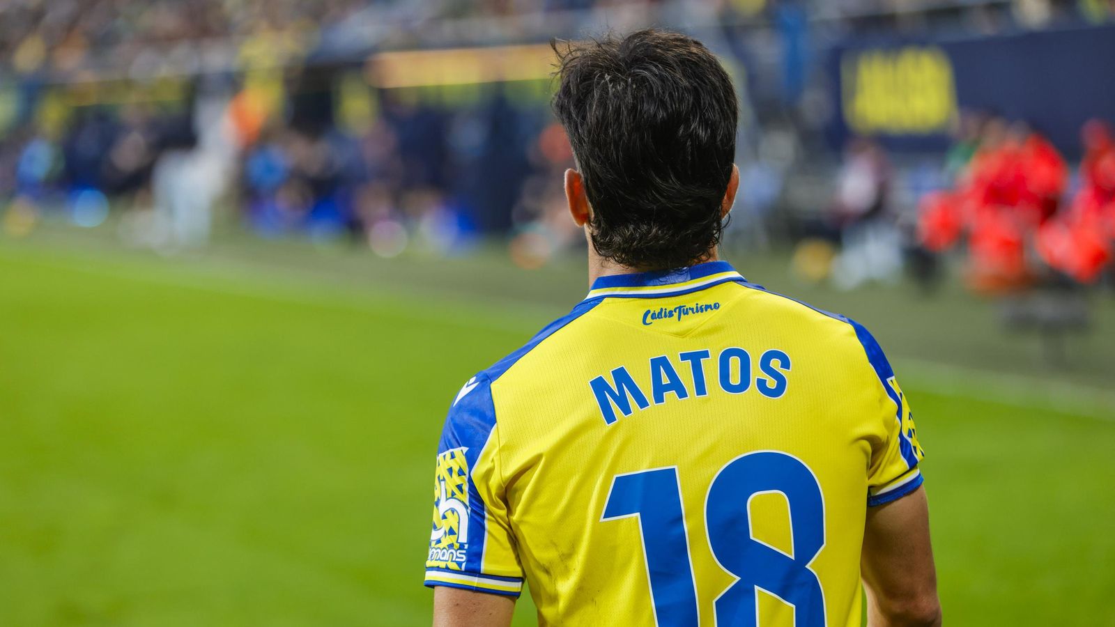 Búscate entre las fotos del partido de fútbol Cádiz CF - Albacete Balompié