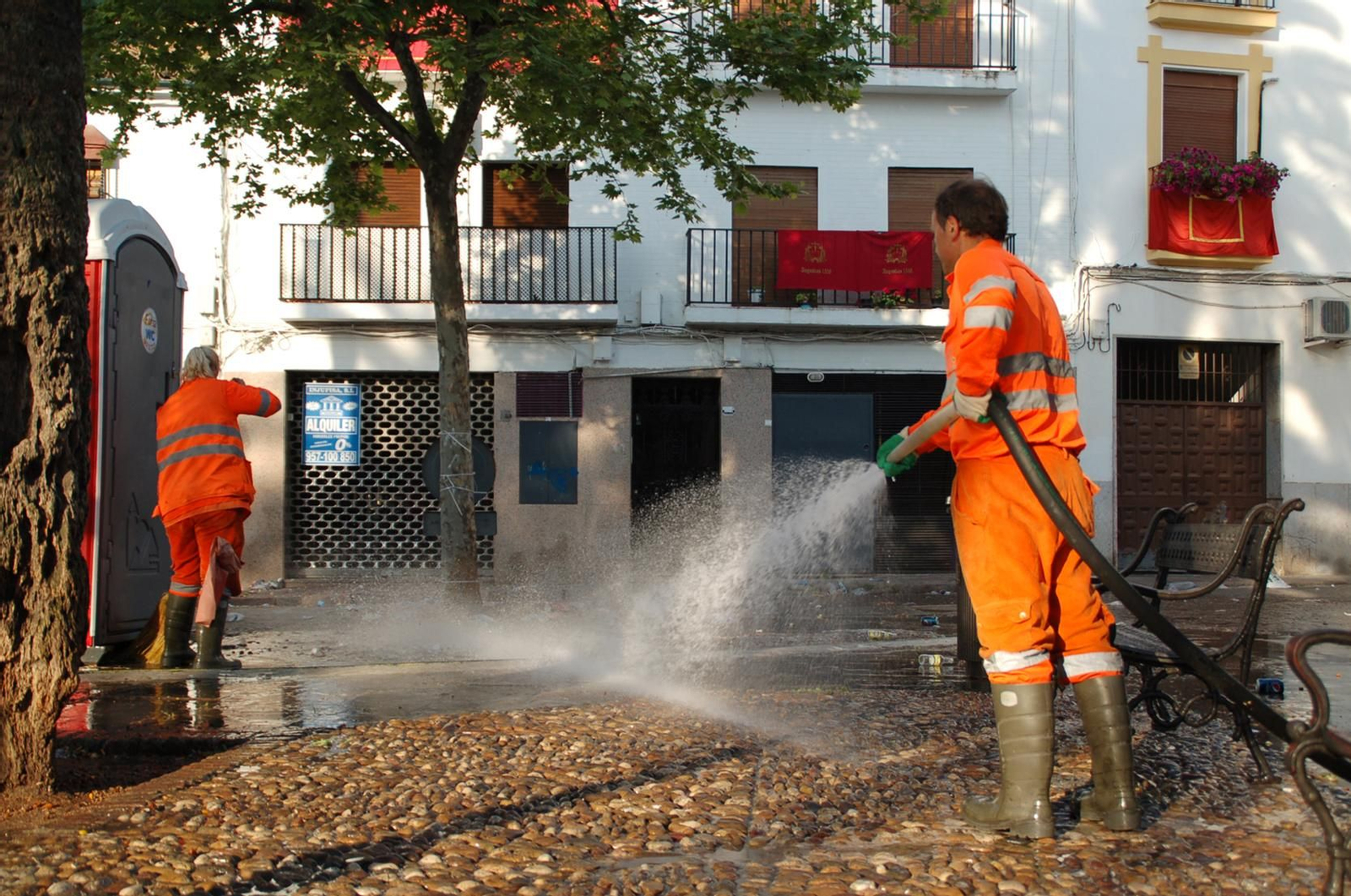 Trabajadores de Sadeco.