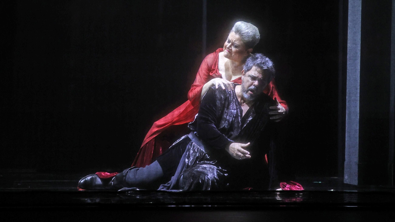 Imágenes de la ópera Macbeth en el Teatro Villamarta de Jerez