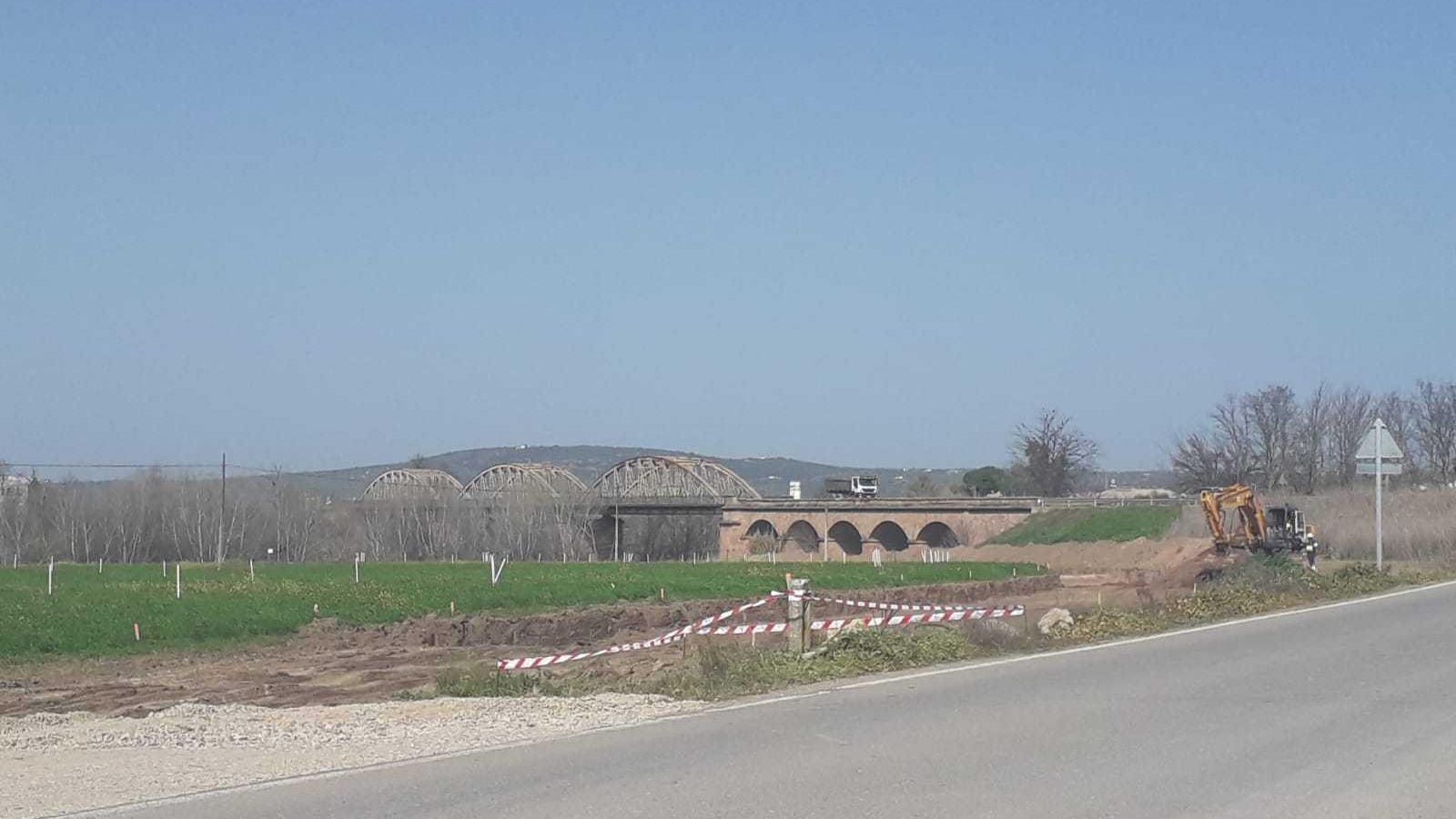 Inicio de las actuaciones sobre la pasarela, el pasado mes de marzo.