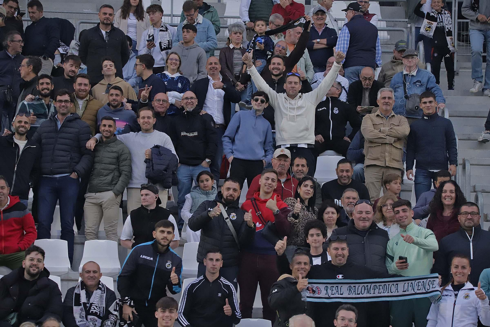 Búscate en el Ciudad de La Línea durante el Balona - Sevilla C de Tercera Federación