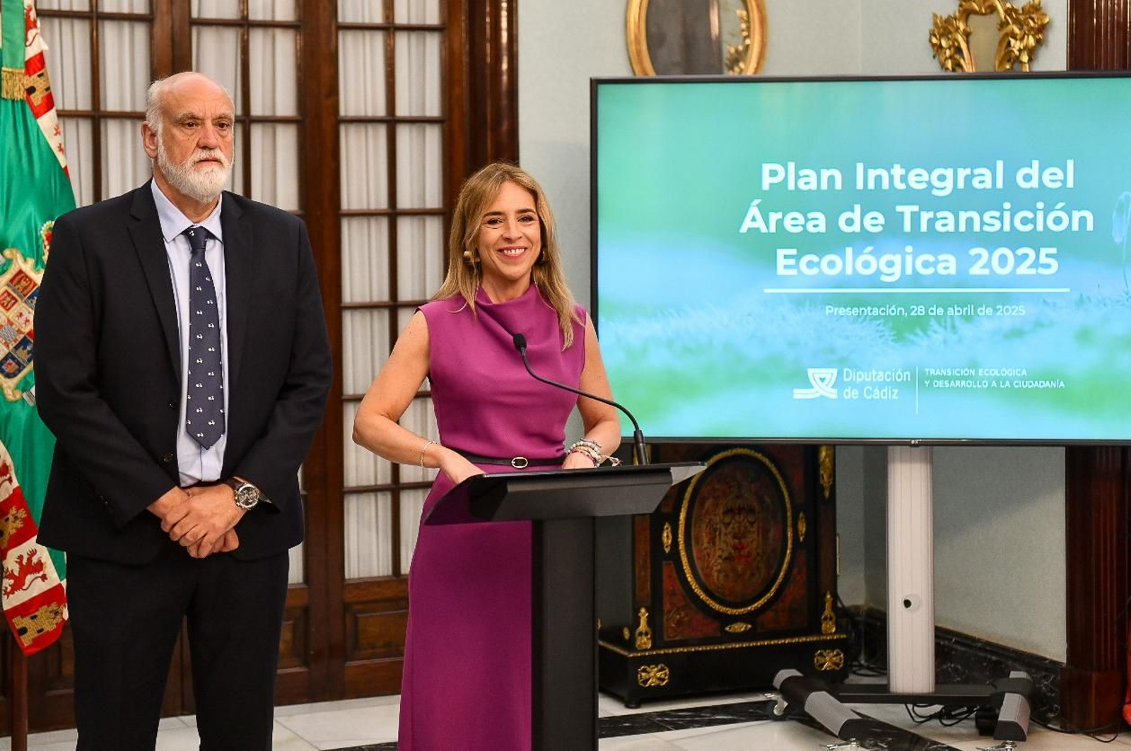 Javier Vidal y Almudena Martínez, en la presentación del Plan Integral 2025.