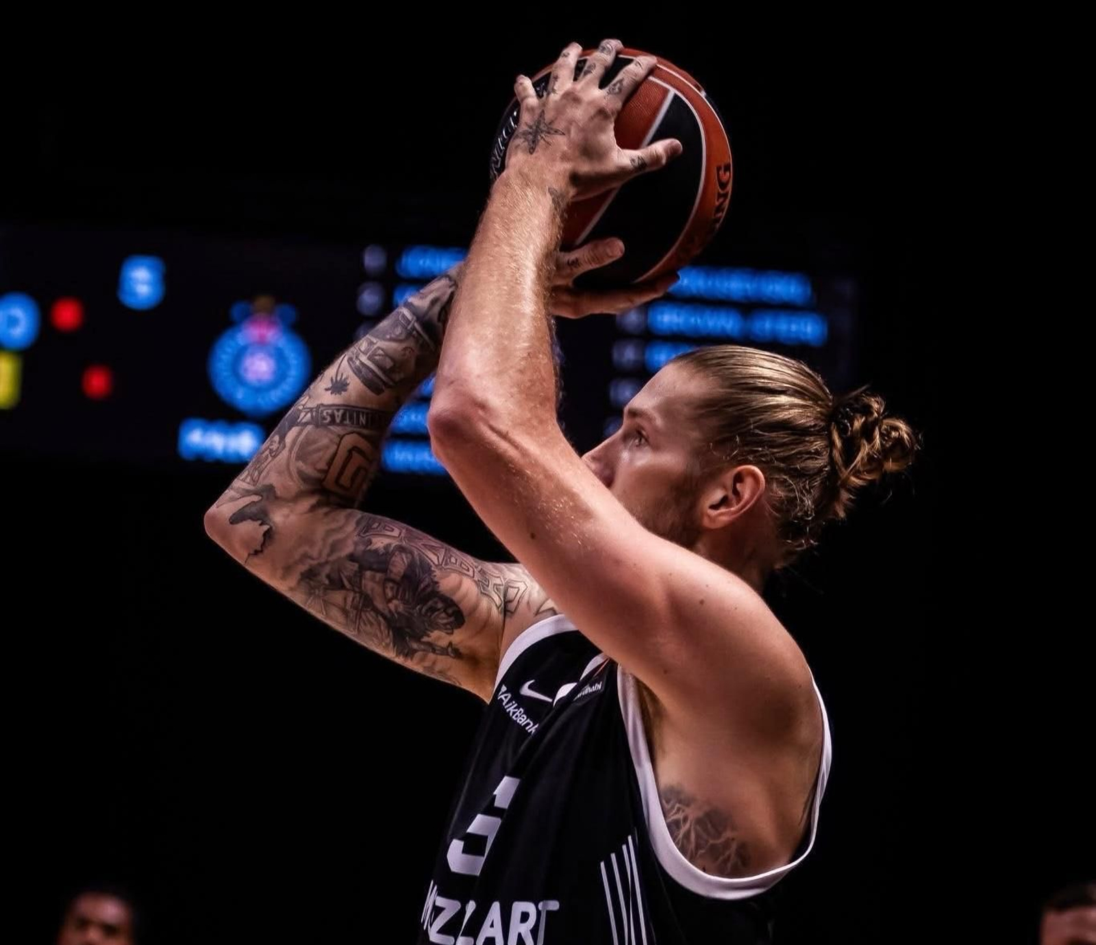 Osetkowski, con Partizán.