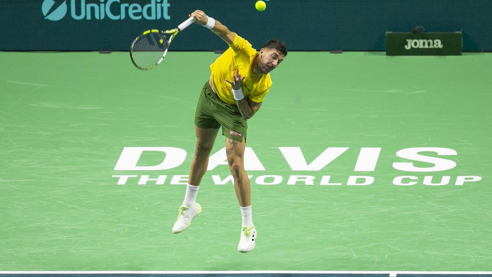 Berrettini derrota a Kokkinakis y acerca a Italia a la final de la Copa Davis