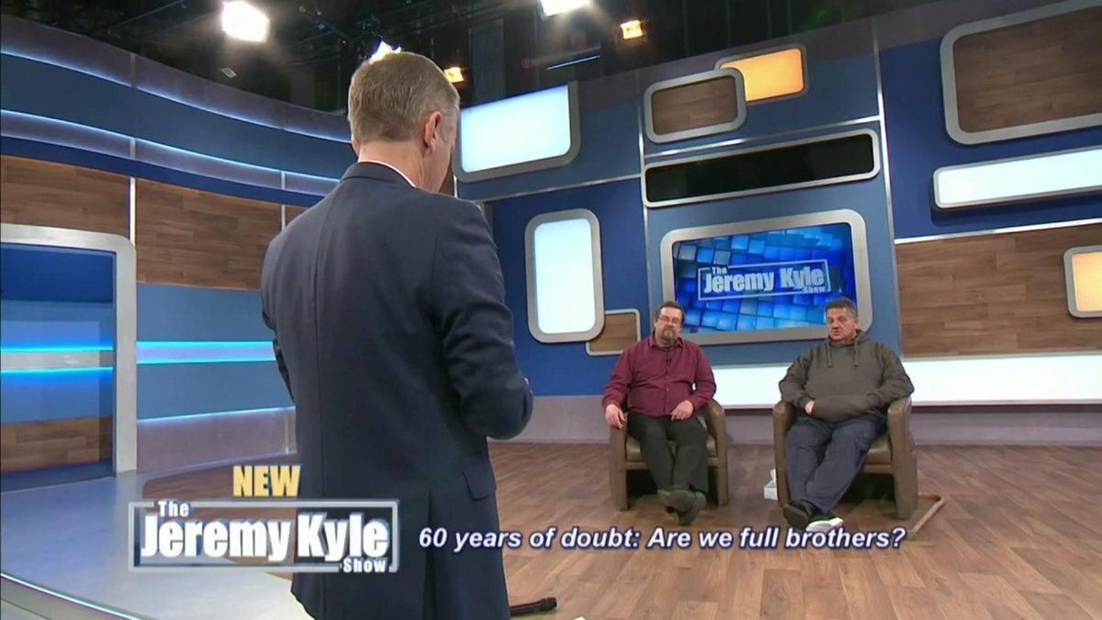 Dos invitados ante el presentador del 'talk-show' 'The Jeremy Kyle Show'