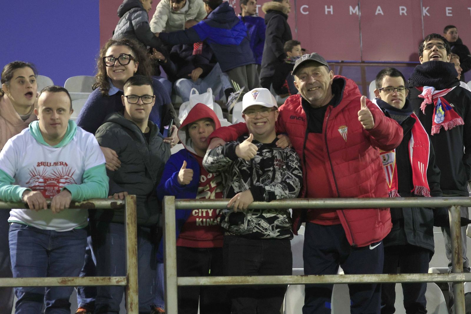 Búscate en el Nuevo Mirador durante el Algeciras - Juventud Torremolinos de Primera Federación