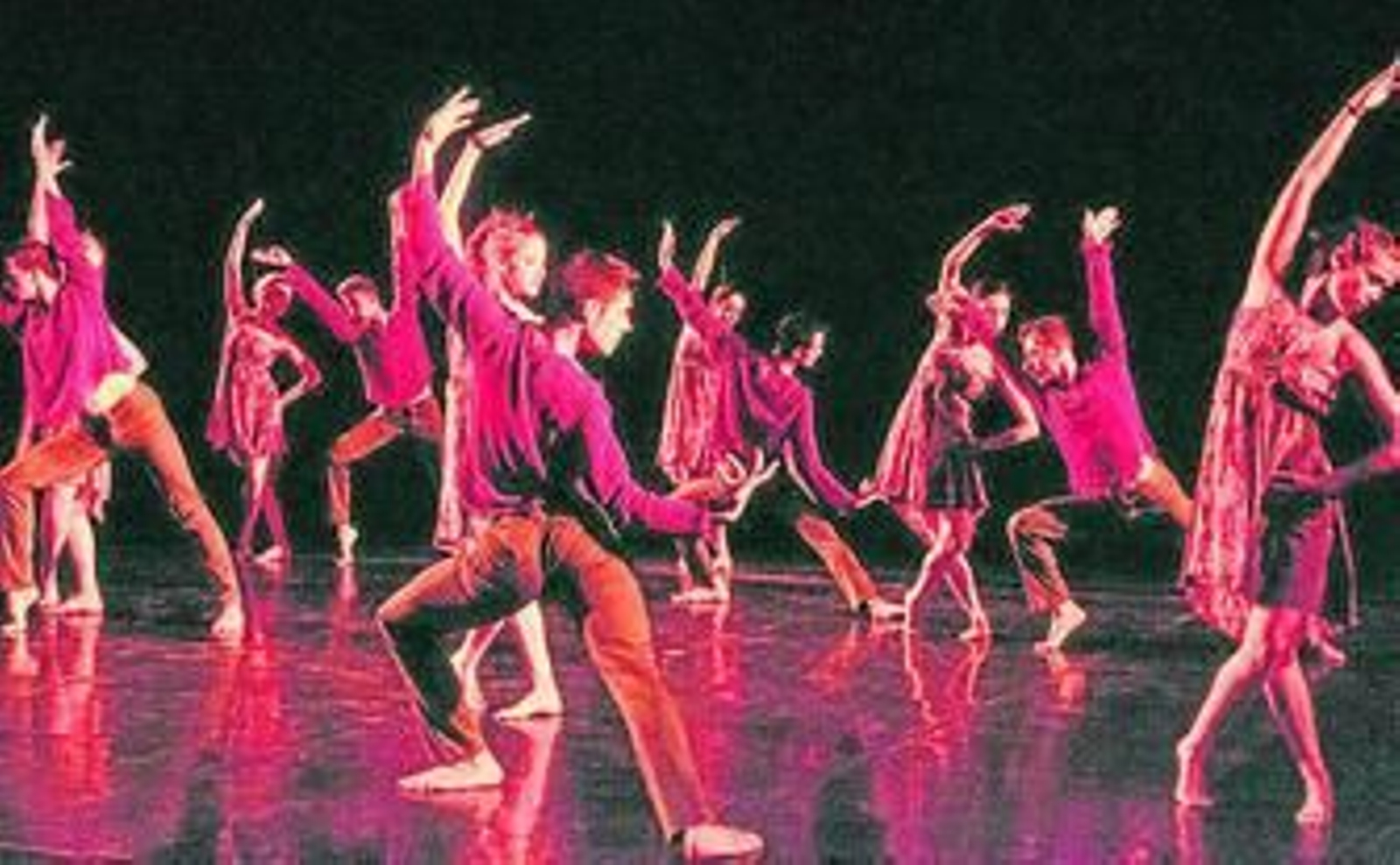 Coreografía realizada por alumnos del Centro Andaluz de Danza.