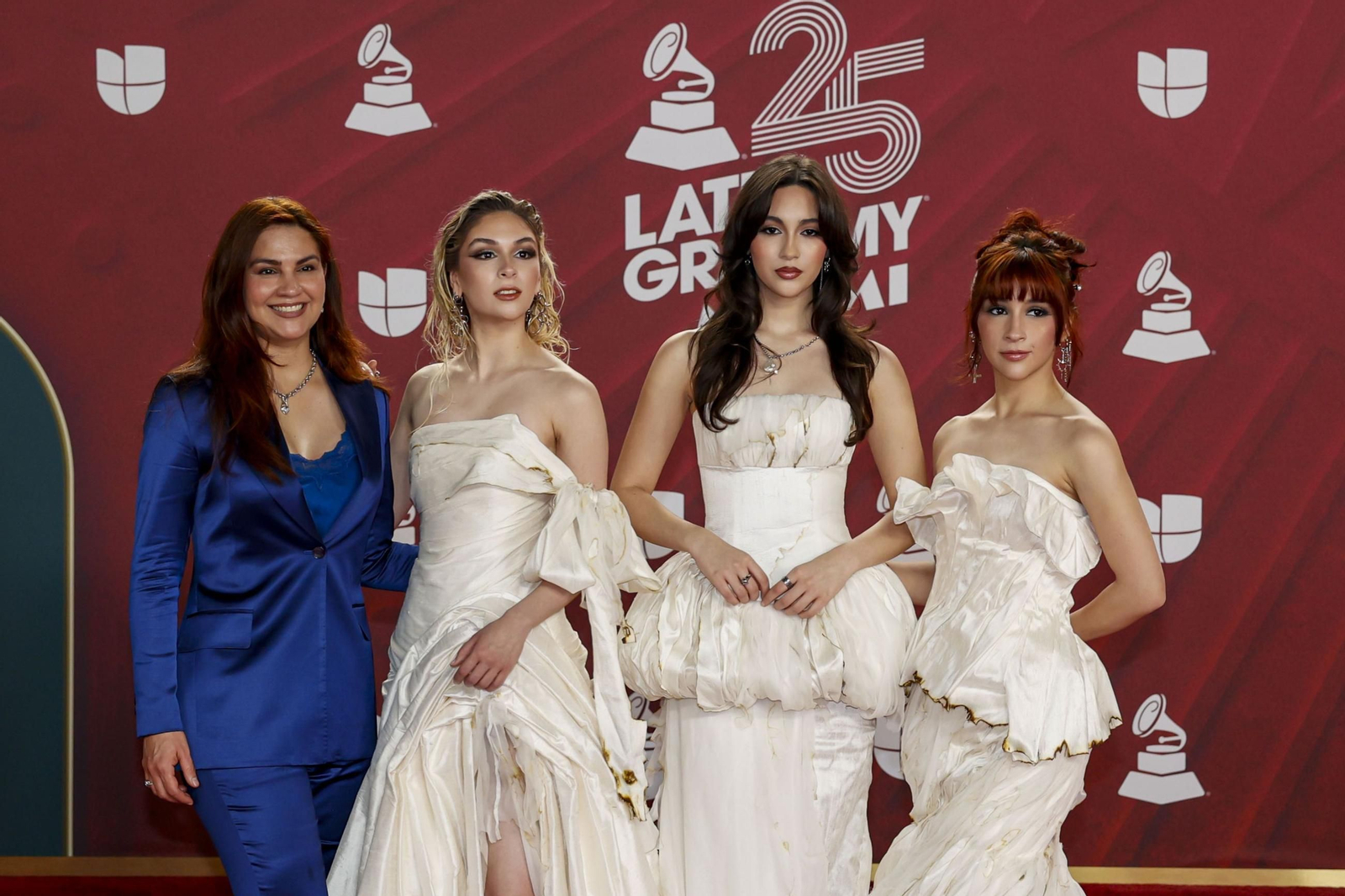 Todos los famosos, tendencias y curiosidades en la alfombra roja de la 25 edición de los Grammy Latinos