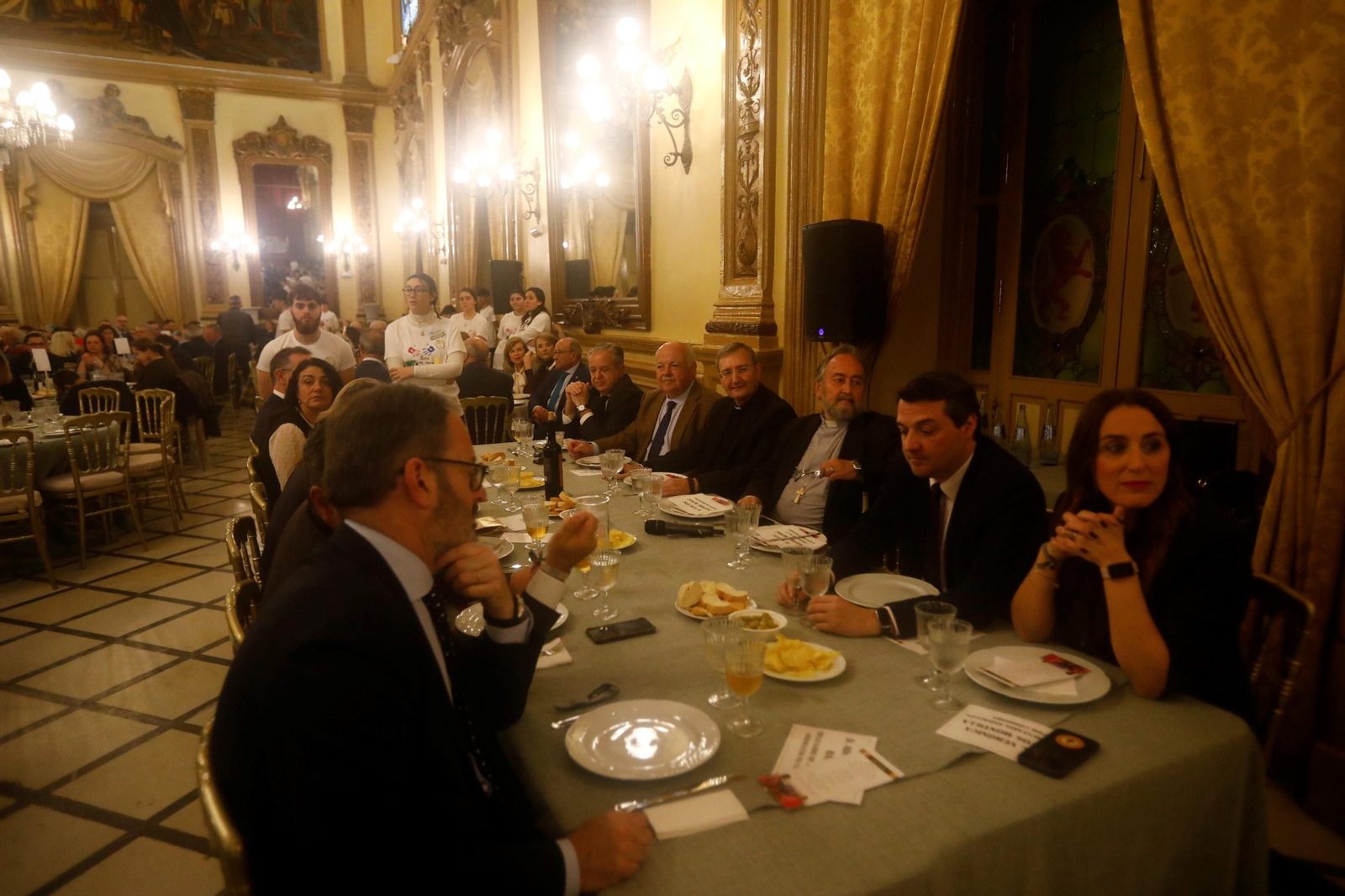 La comida benéfica de la Fundación Bangassou en Córdoba, en imágenes