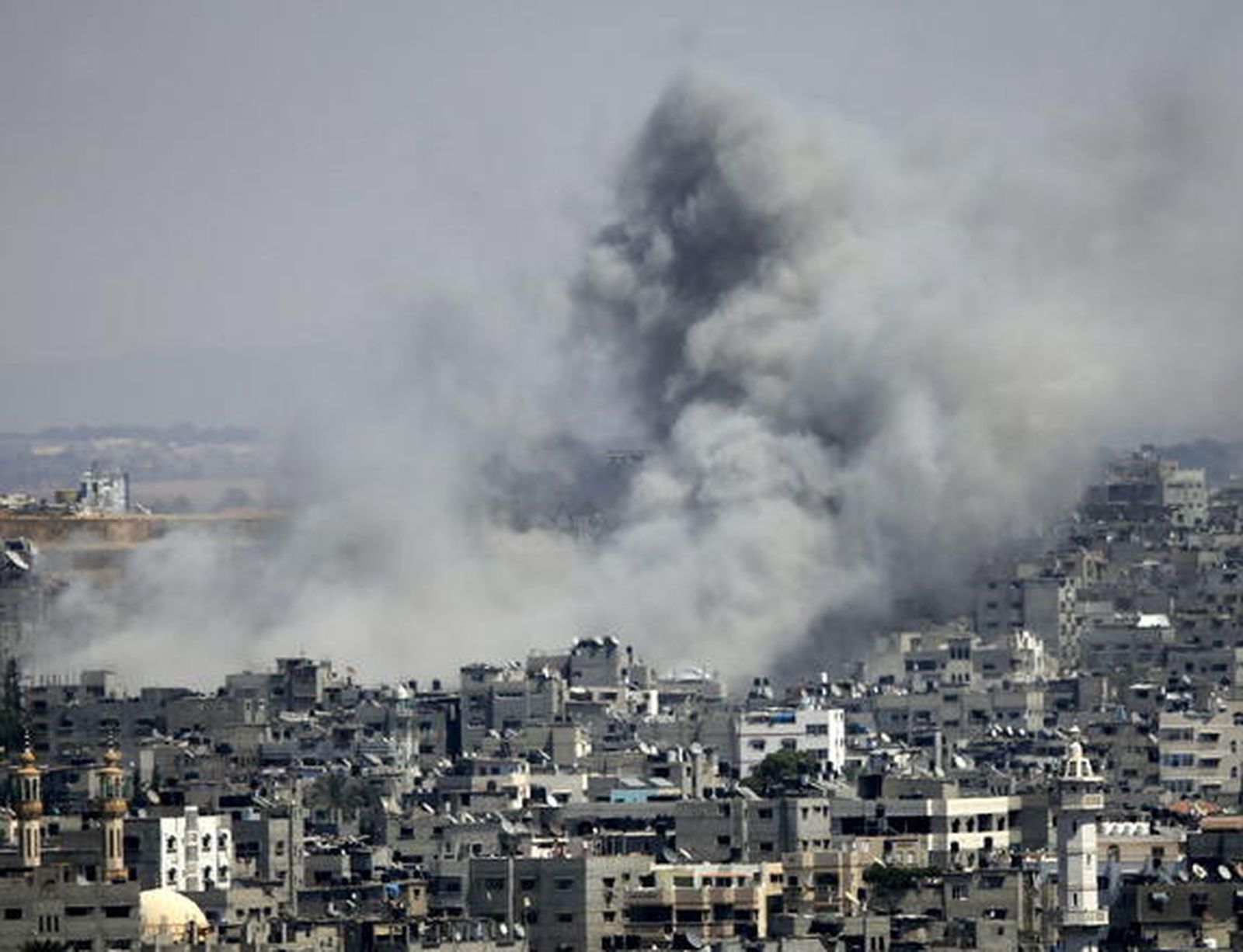 Se recrudecen los enfrentamientos entre las milicias palestinas e Israel