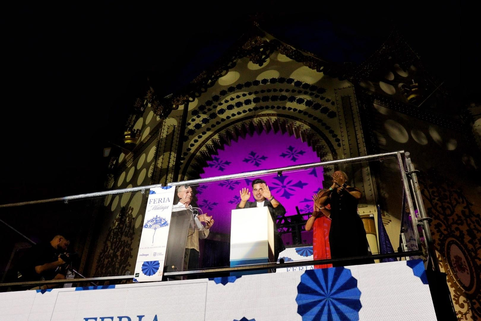 El pregón de Javier Castillo en la Feria de Málaga, en imágenes