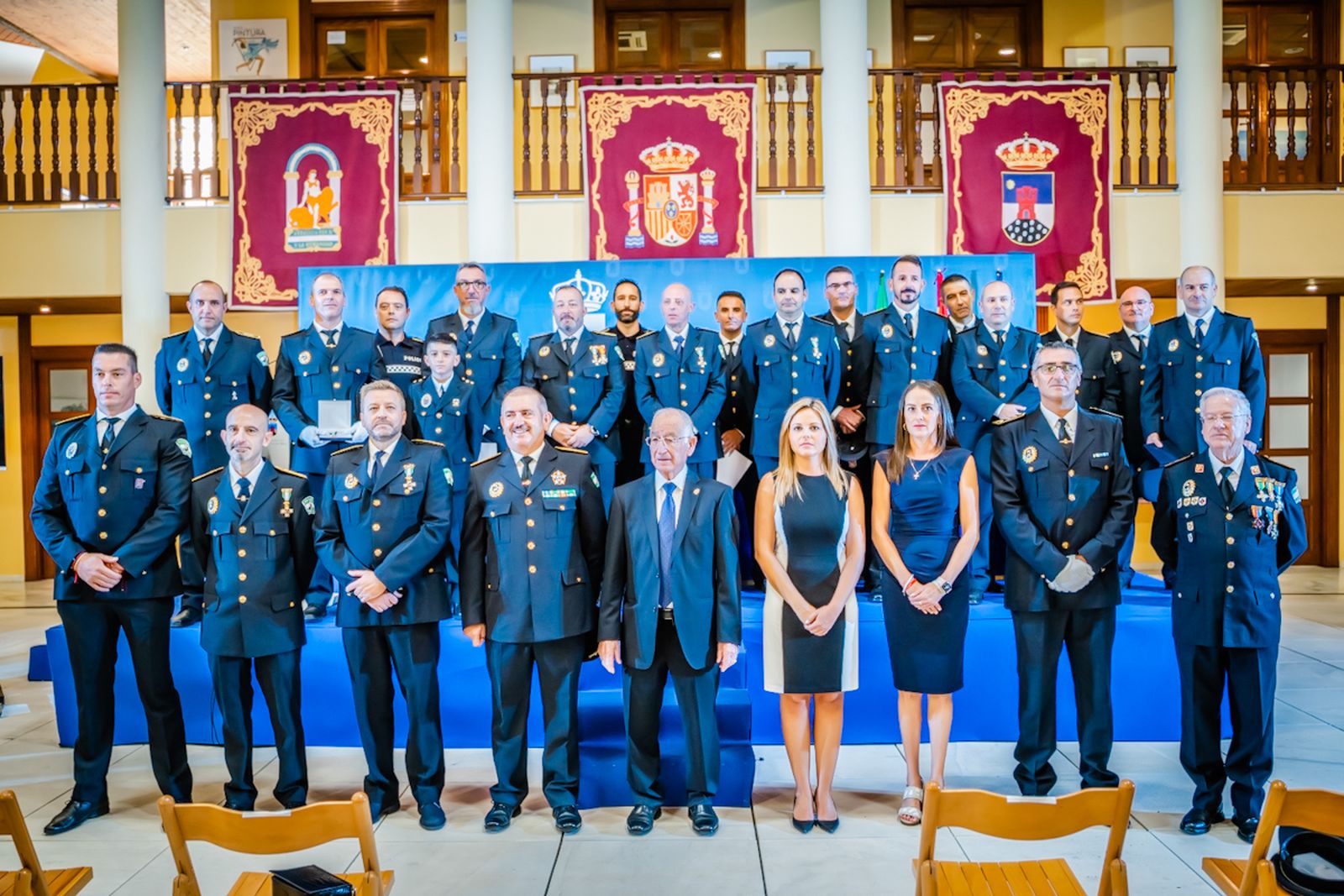 Las autoridades y los agentes reconocidos en Roquetas.