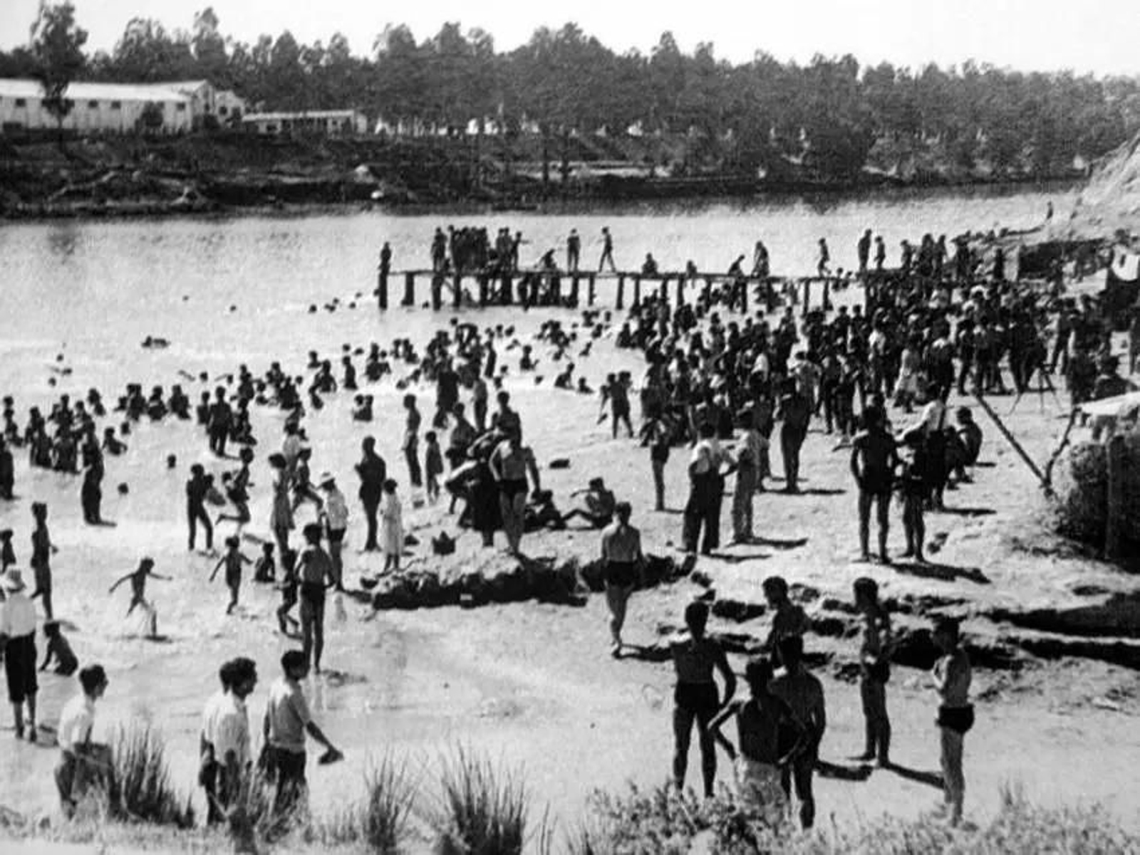 Baños recreativos en el Guadalquivir.