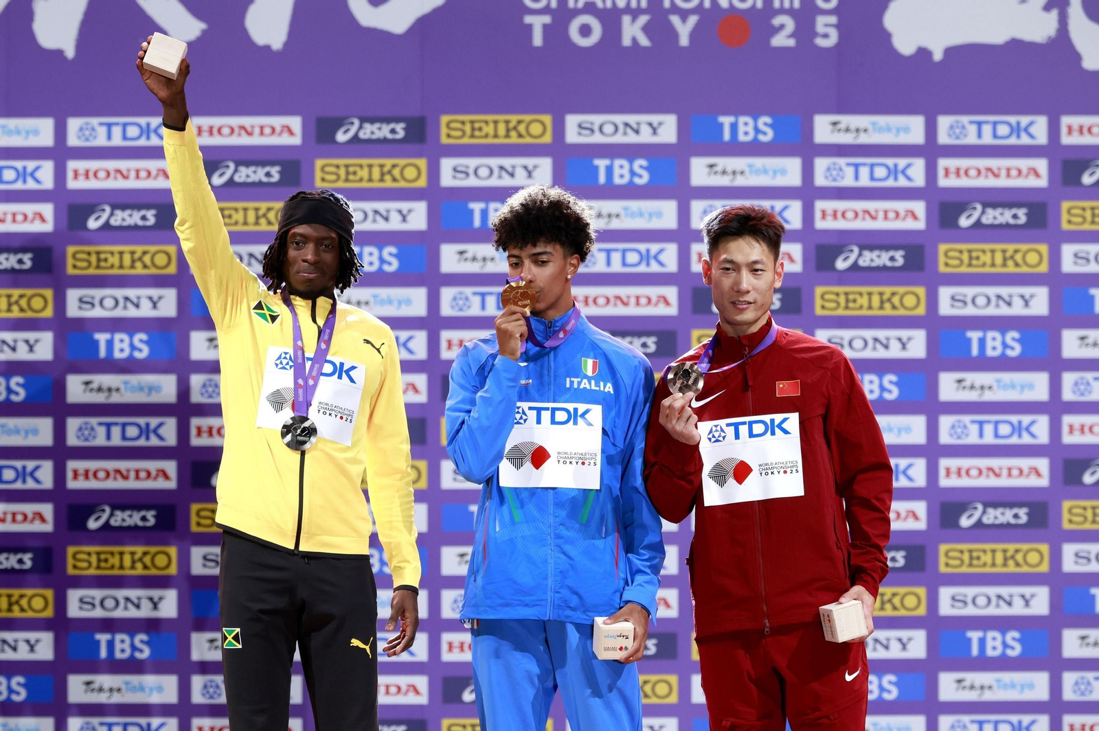 Las fotos del prometedor triunfo de Attaoui y del resto de la jornada del Mundial de Atletismo