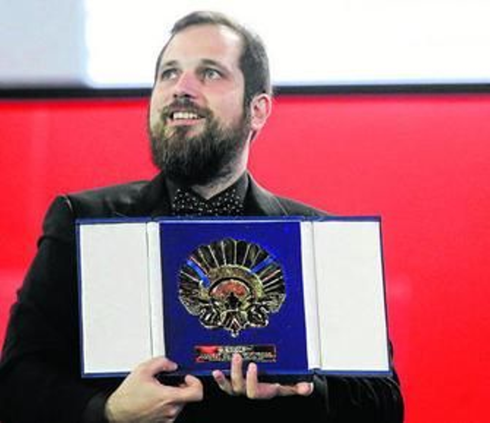 Carlos Vermut, consagrado con su segundo largometraje gracias a la Concha de Oro.
