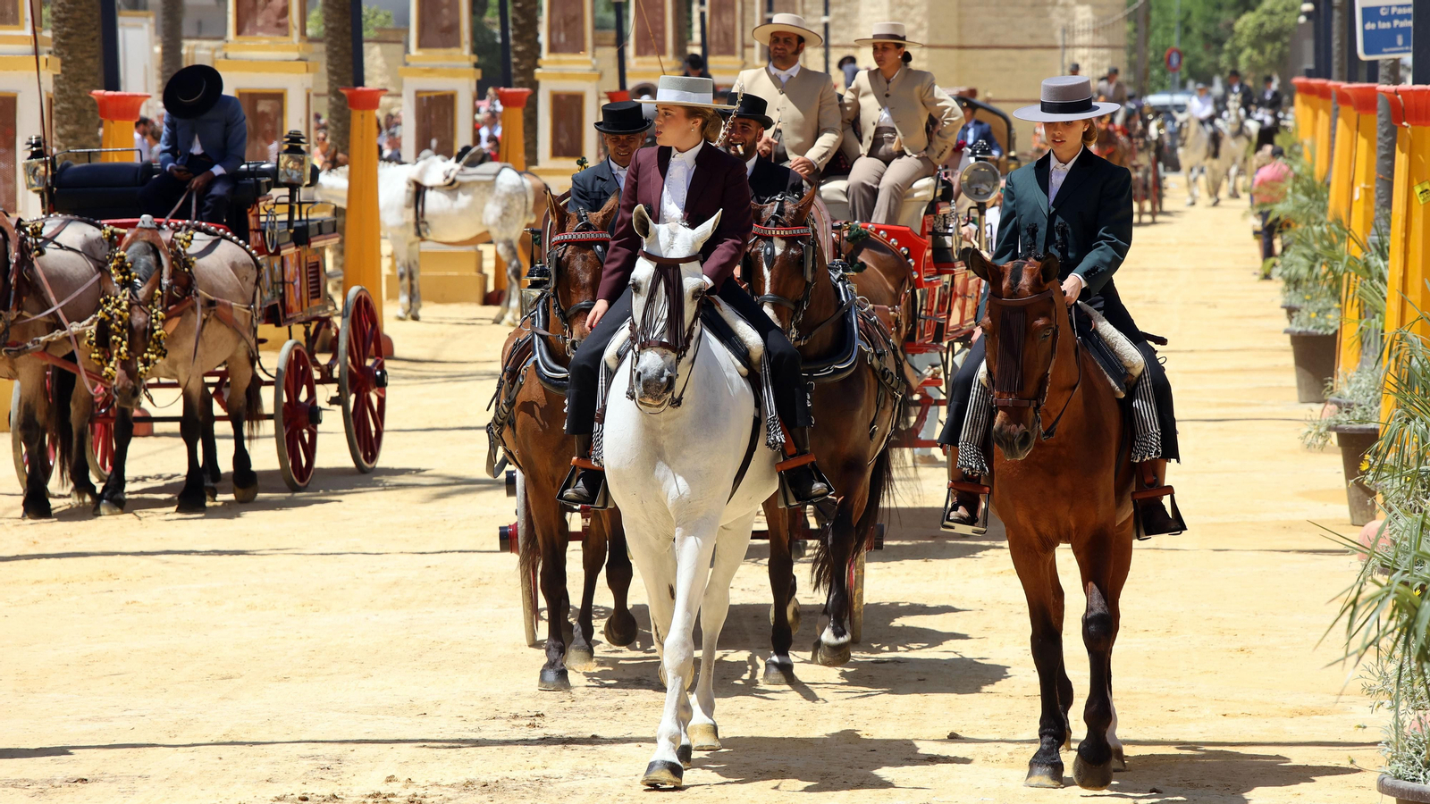 Búscate en las imágenes del Jueves en la Feria de Jerez 2023