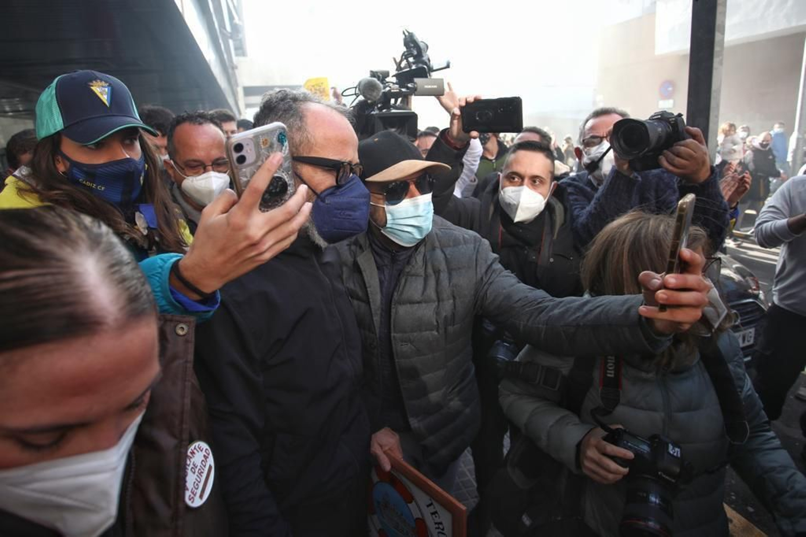 La espectacular despedida a Álvaro Cervera en Cádiz, en imágenes